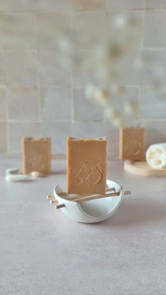 Petit retour en arrière avec la préparation d'un coffret "Les Sauvages".
Il m'en reste quelques-uns.
Parce qu'il y a toujours des retardataires !
Et toi, tu as pris ton coffret à temps?
#savonnerieartisanale #faitmain #artisanefrançaise