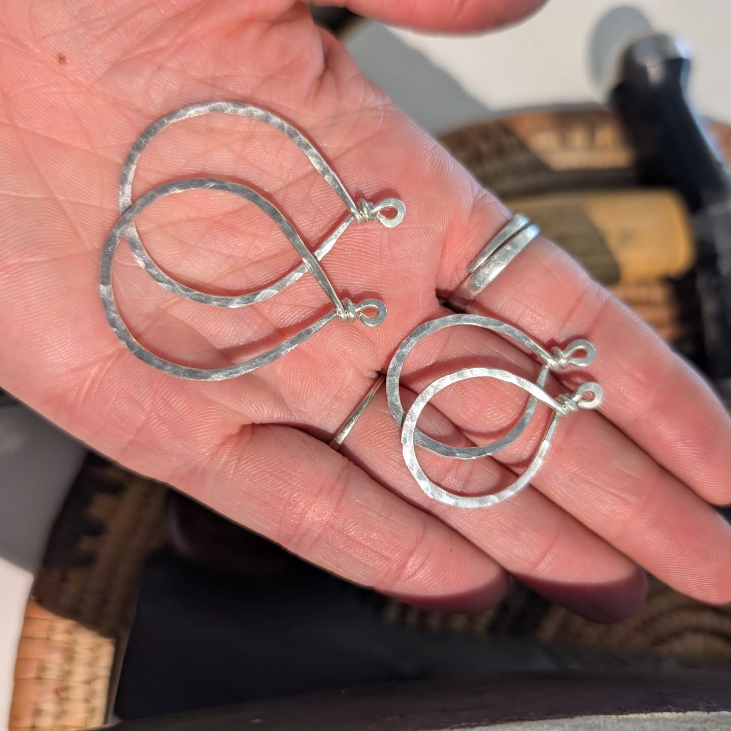 Spent the rainy day in the shop yesterday hammering away at sterling silver raindrops, now the sunshine is out! Love the freshly watered plants and the temperature is perfect today. Go grab fresh veggies @waxwingfarmllc farmstand then come say hi! Or, vise versa because my jewels are non perishable 🥬🥬🥬. My shop is open til 6ish 💚💚✨