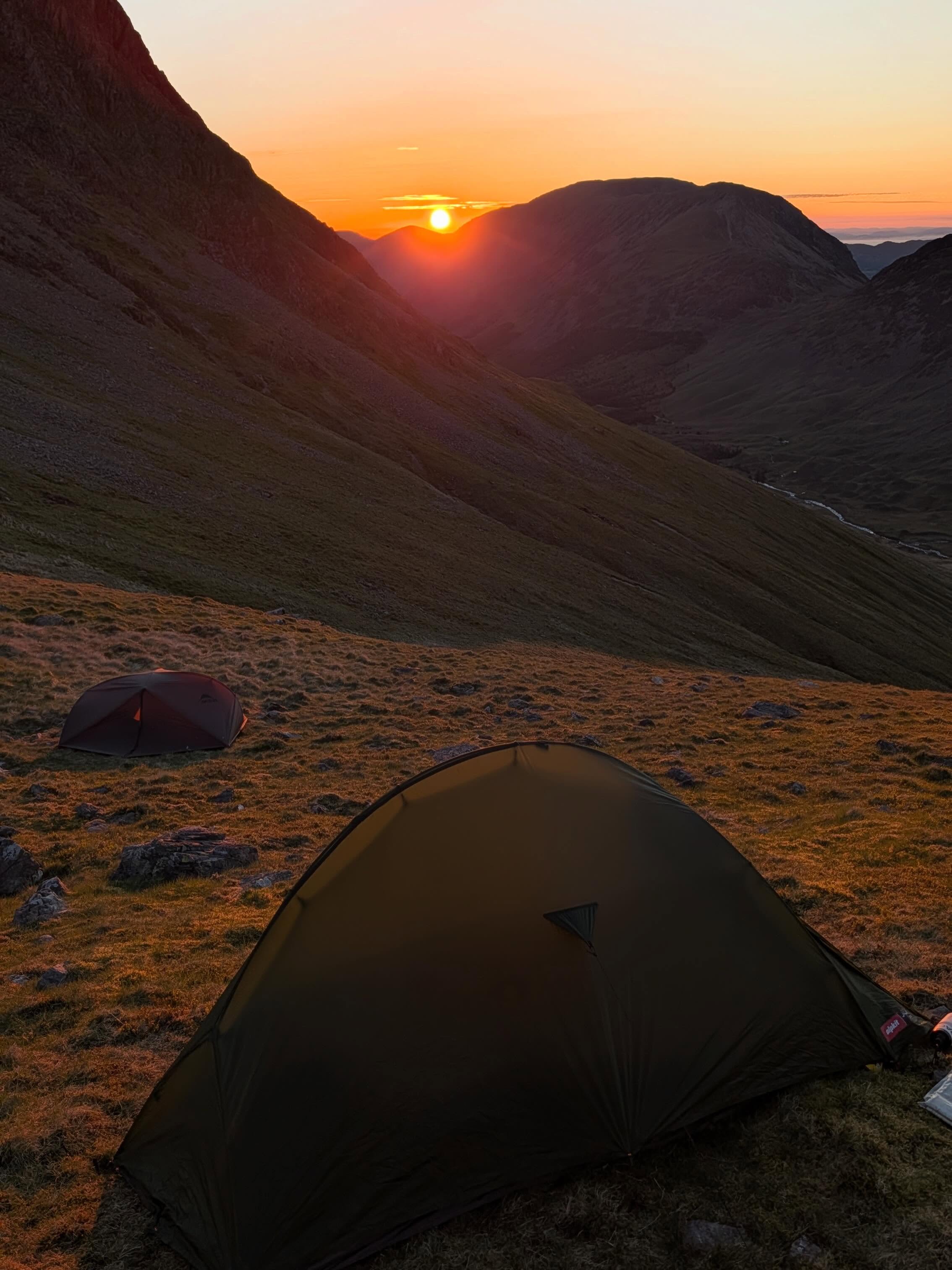 Weekend 2 complete and that’s a wrap on our ML Training split weekend course! 🏔️🥾
A brilliant few days of navigation, leadership, steep ground, weather & planning, and plenty of learning in the fells. Huge effort from the whole team — now time to put it all into practice out on the hill in consolidation 💪🧭
#MLTraining #MountainLeader #MountainLeaderTraining #MountainTraining #OutdoorLearning