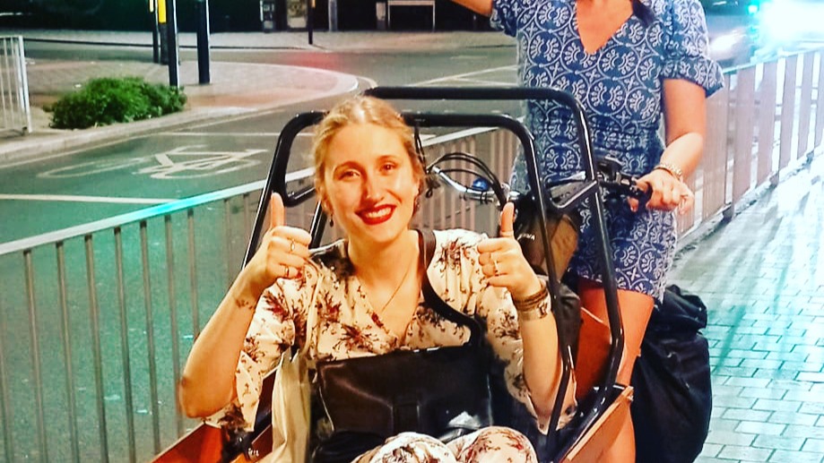 SwingState wishes @elisesteyvers a happy birthday! Thank you for organising our first Swing Camp Belgium in 2022, for your energy, enthusiasm, friendship and fellow interest in solo jazz. And now, thank you for all your event management and marketing skills. Couldn't do it without you xxx
#beststudent #friends #efficiency #reliable