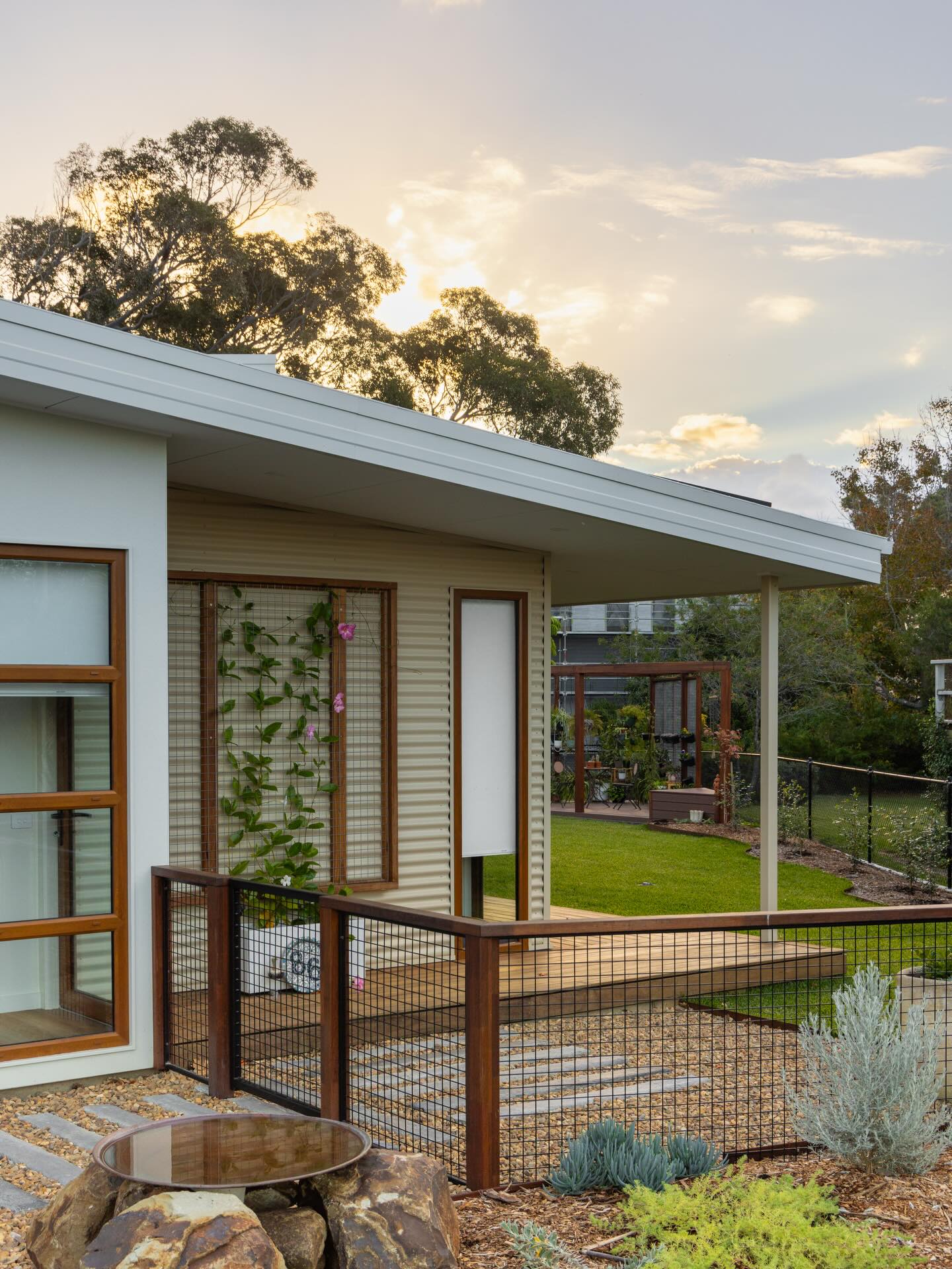I love producing intimate residential dwellings. So rewarding when a client is overjoyed by the spaces and comfort of their new home.
Photographer @taylahcunninghamphotography
Builder @slbuildingco
#architect #southcoastarchitect #mossypointhouse #newbuild #passivehouse