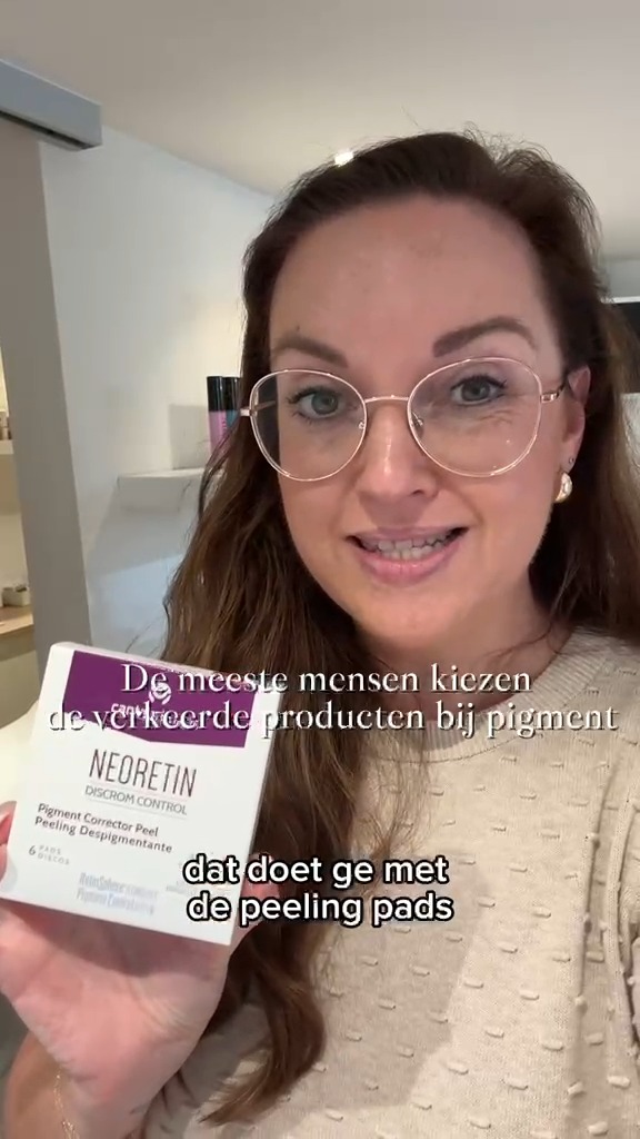 Pigment aanpakken in het voorjaar? ☀️ Dan is SPF alleen vaak niet genoeg 👀
Wil je écht voorkomen dat je pigment deze zomer erger wordt?
Dan moet je op 3 niveaus werken:
✨ beschermen van binnenuit
✨ huidvernieuwing stimuleren
✨ én je huid dagelijks beschermen tegen UV
Daarom heb ik mijn favoriete pigment-combo samengebracht in één pakket 🤍
Nu verkrijgbaar met €10 korting → €89 i.p.v. €99 via de website 😉
Shop via purelle.be
Veel liefs,
Lien
Pur’elle Huidinstituut
☎️ 0494 58 65 50
📩 info@purelle.be
🌍 www.purelle.be