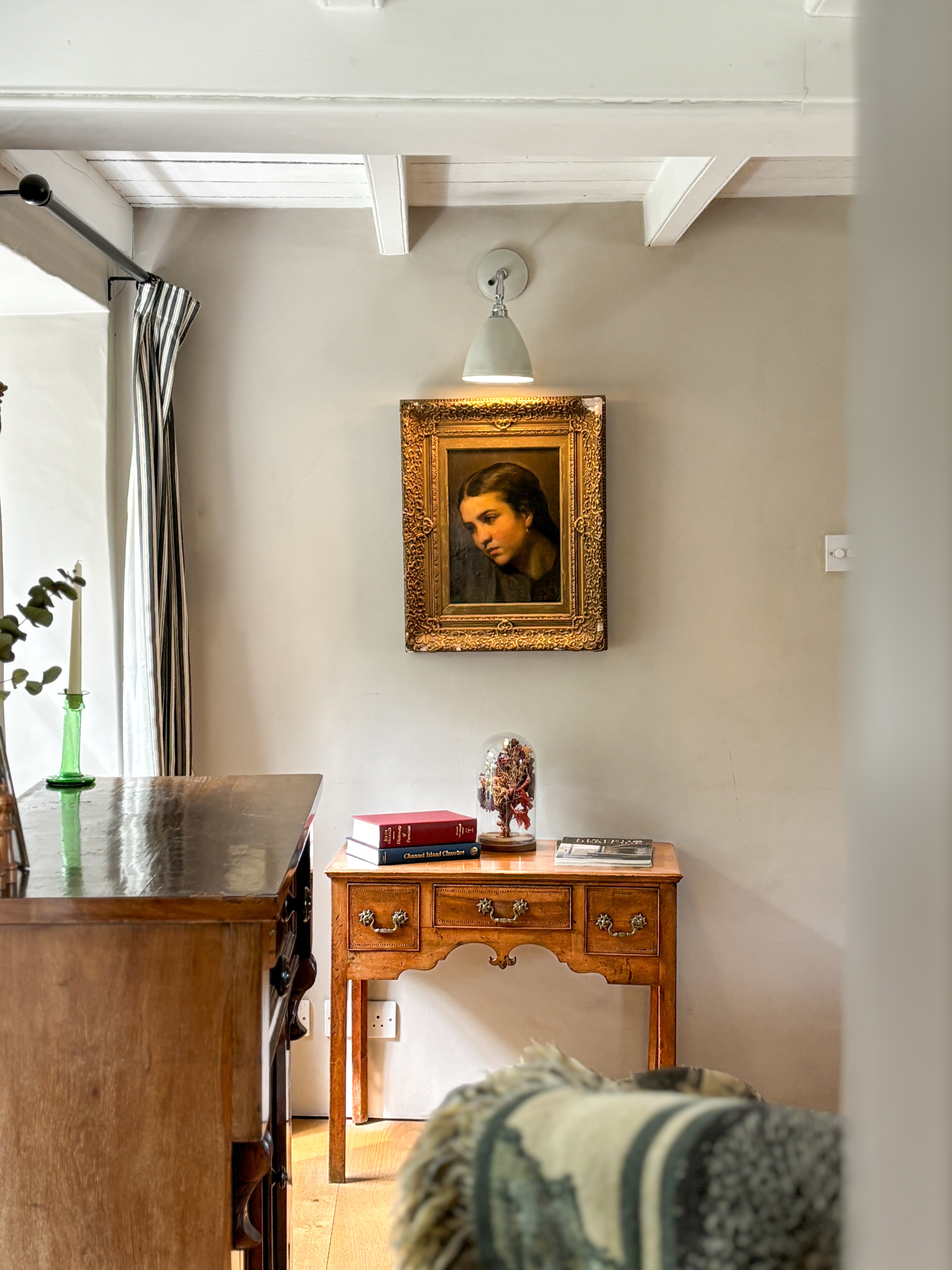 We are often asked how to incorporate antiques into a home without it feeling overly traditional. The answer is usually much simpler than people expect. Start with one good piece.
A walnut side table beneath a painting. A stack of books. Fresh flowers from the garden. Suddenly a room feels warmer, more personal and infinitely more interesting.
Antiques don’t have to dominate a space. Often their magic lies in the way they sit alongside the things we use and love every day. Crafted in solid English walnut and dating from the eighteenth century, this elegant table retains its original proportions, featherbanded drawers and warm patina built over centuries of use. The scale makes it remarkably versatile, equally at home in a hallway, sitting room, bedroom or quiet corner that calls for a little character.
We always encourage clients to think beyond period interiors. Antique furniture brings depth, texture and permanence to homes in a way that new pieces rarely can.
A George II Walnut Lowboy, Early 18th Century. Available on Terrou.com ♥️
.
#EnglishAntiques #PeriodHomeStyle #CollectedInteriors #HeritageInteriors #AntiqueFurniture