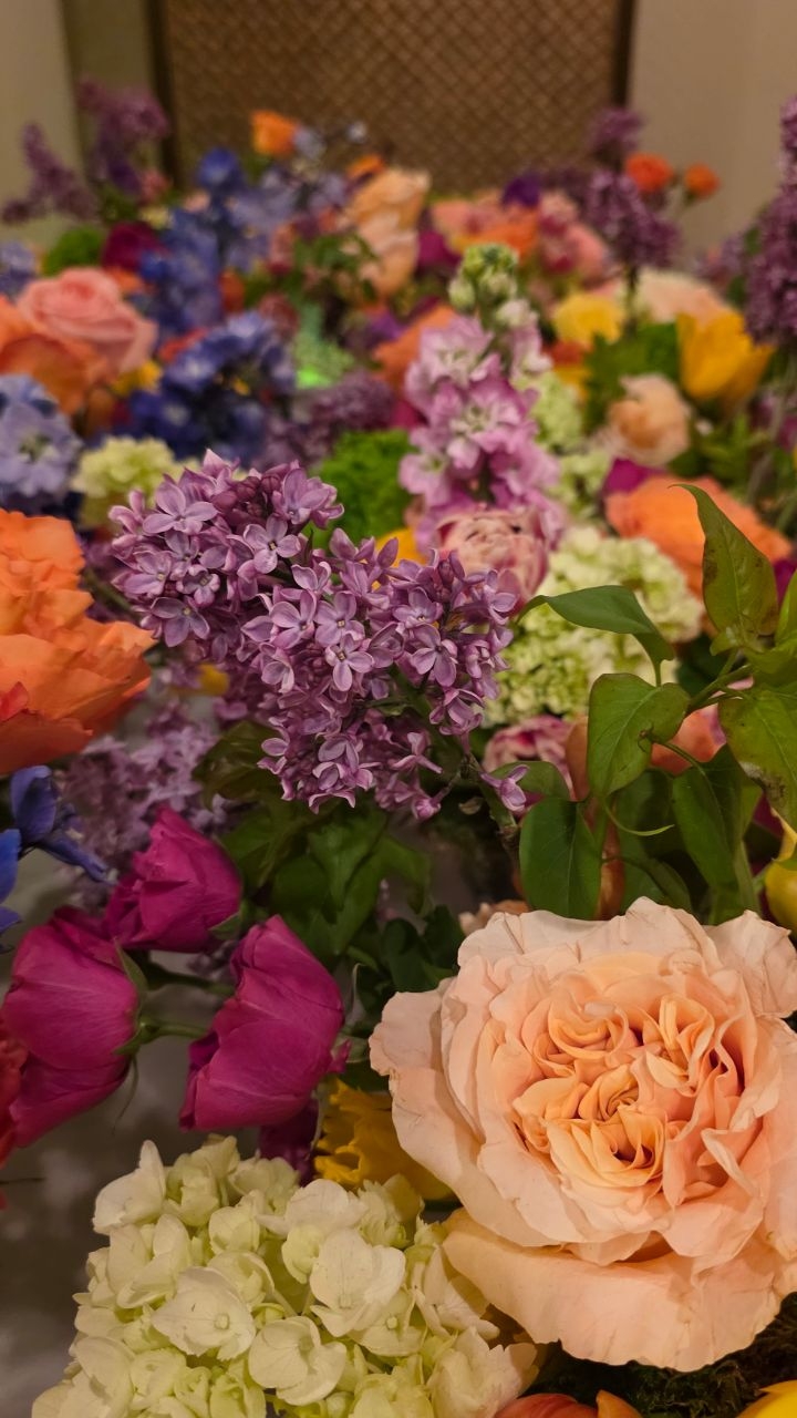 We love our corporate clients so much! 🫶 Grateful for the trust, the connections, and all the amazing events we get to be part of!
#corporate events #austinevents #eventflorist #eventstyling #floraldesigner