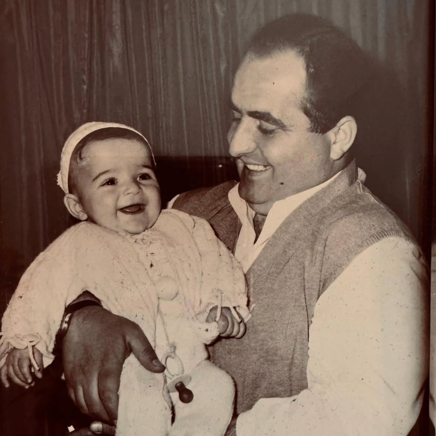 Happy heavenly 90th birthday, Papà.
Missing you every single day of my life. ❤️
.
.
.
.
.
.
.
#stefanovignati #papaadriano #happybirthday