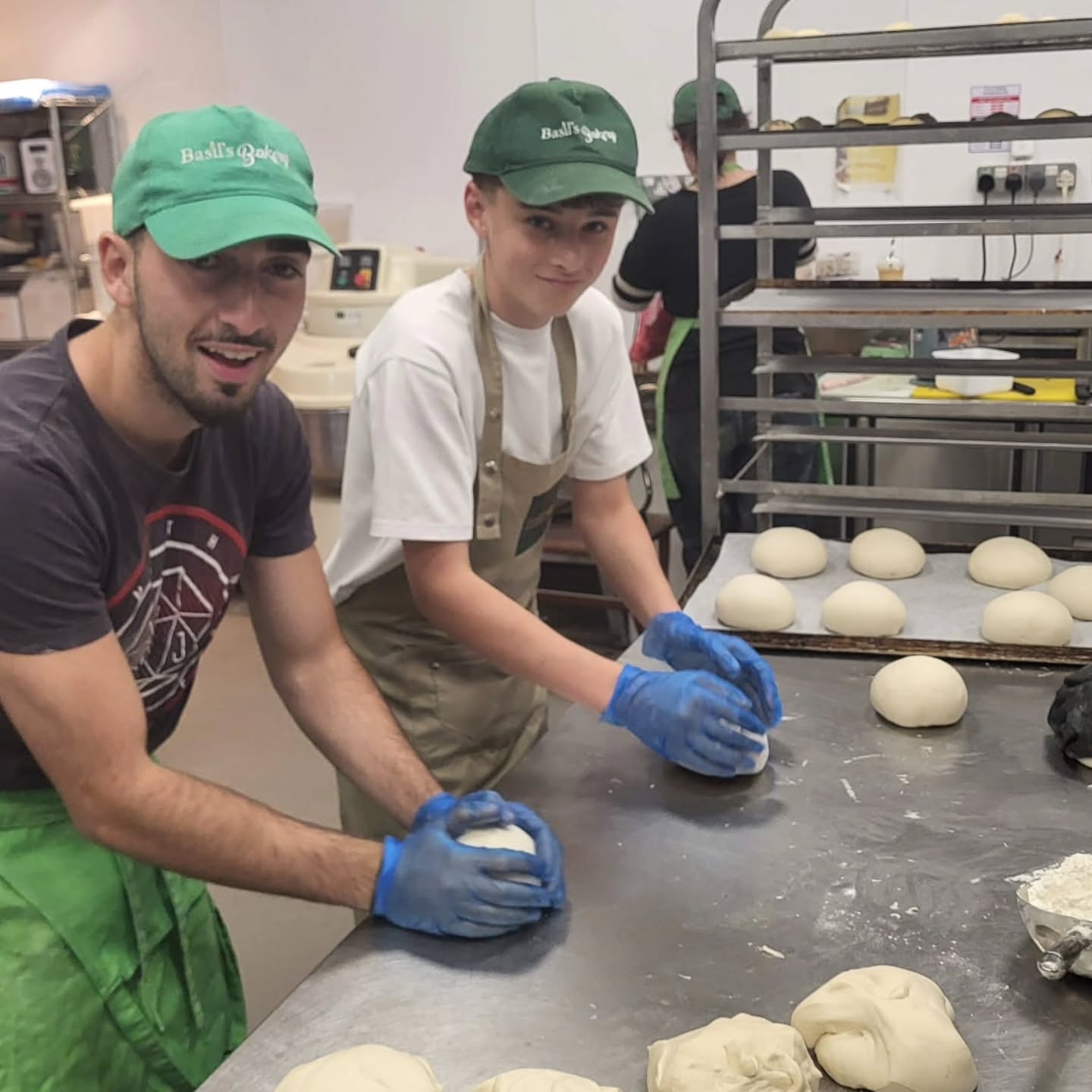 So nice to see the new generation eager to learn baking skills!!! Thank you @elliotsnelling05 !!! #supportlocal #indepentantbakery #artisanbakery #familybakery #bakingskills