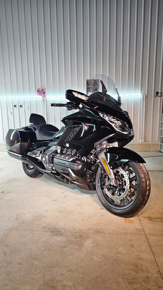These Honda Goldwings have come a LONG way.
#hondapower
Corrected and coated with #stek final coat for some serious slickness.
Correct.Perfect.Protect