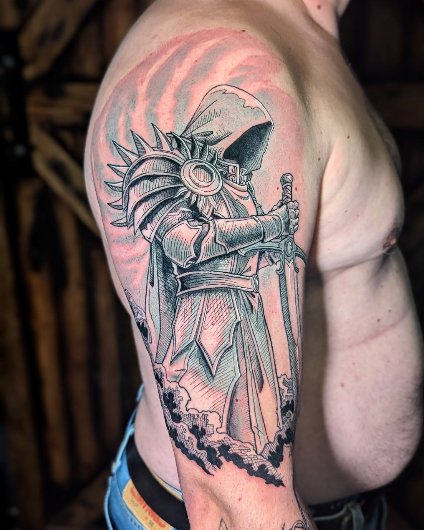 Got to do Tyrael from Diablo for Nick and had an absolute blast. Swipe for healed pictures. 🔥
#gamertattoo #diablo #nerdtattoo #blackworktattoo #diablotattoo