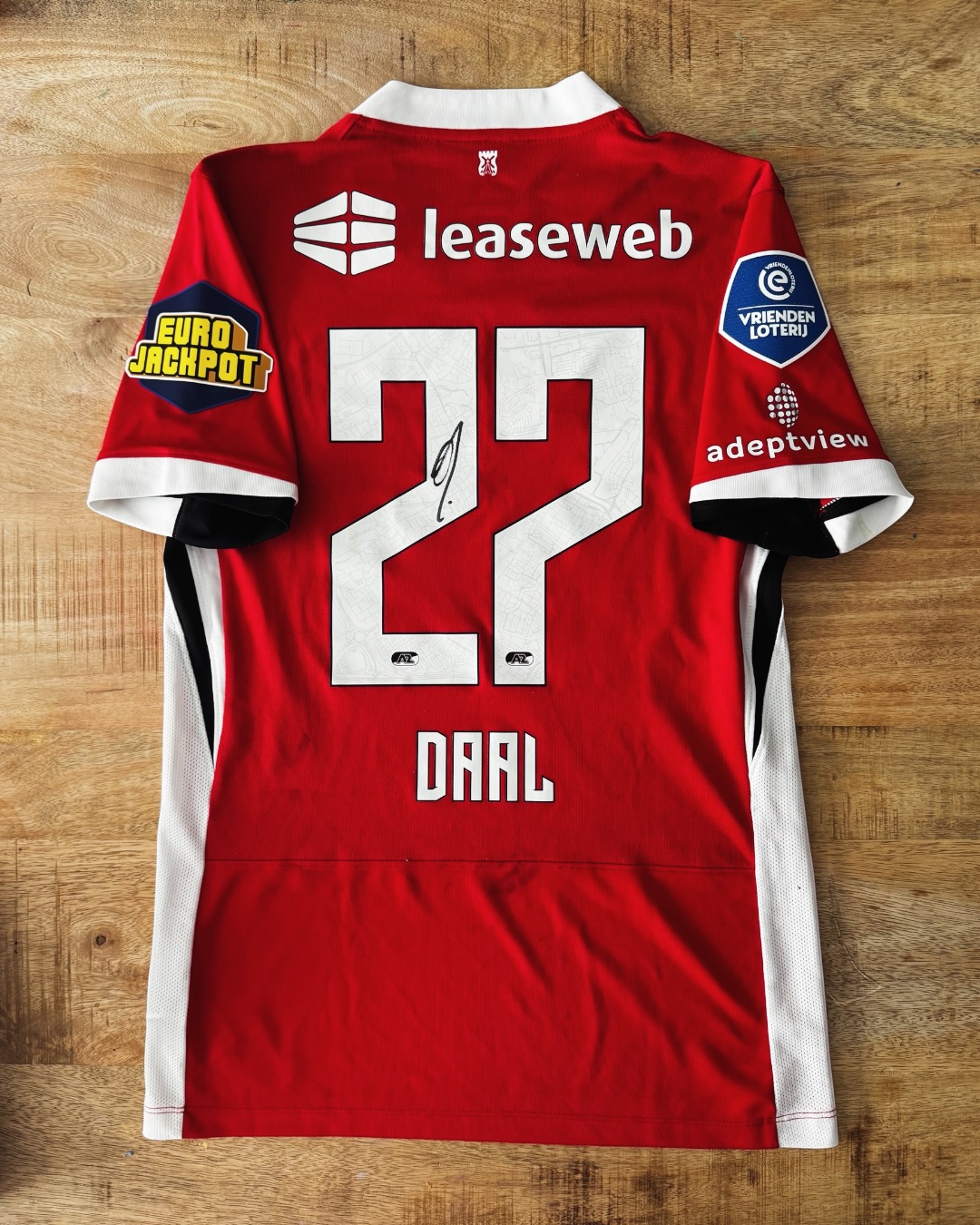 Ro‑Angelo Daal matchworn AZ Alkmaar shirt added to the collection 🔥
AZ vs. NAC Breda | AFAS Stadion, 17 May 2026.
Final Eredivisie matchday in Alkmaar.
High tempo, proper end‑of‑season energy. 3-3
#az #matchworn #collection #shirt #dutch