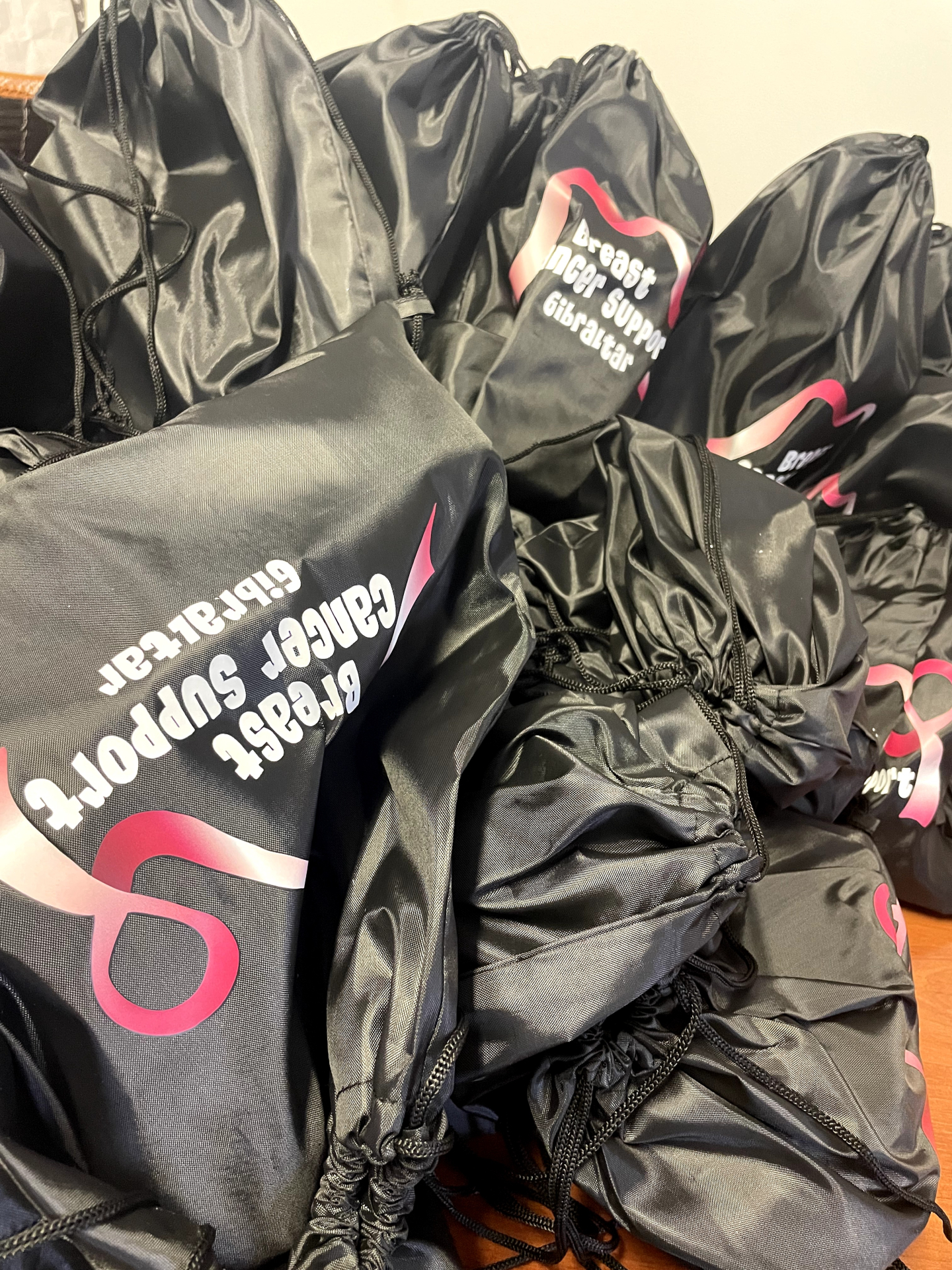 Merchandising that carries your message further.
For Breast Cancer Support Gibraltar, these branded bags are more than just bags, they’re a way to extend awareness, spark conversation, and keep the cause visible beyond the moment.
Thoughtful, functional, and aligned with the message.
#Merchandising #BrandAwareness #PromotionalProducts #CauseMarketing #GibraltarBusiness #SketchMarketing