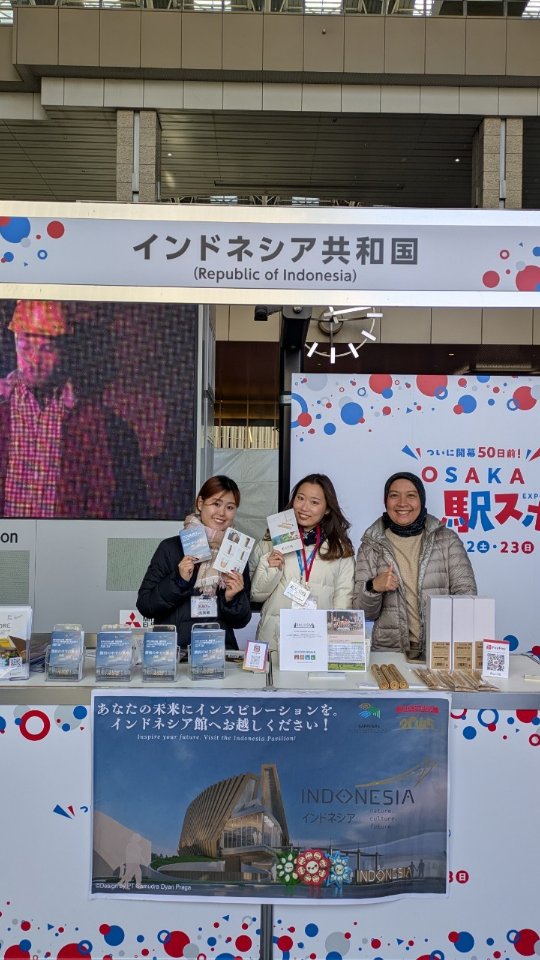 覚えてますか😉?1年前 大阪ではEXPO2025が開催されました。開催前にJR大阪駅ステーションシティで万博を盛り上げるためのプレイベントが開催され、インドネシア政府と連携しBALIISMがインドネシア・パビリオンの説明員として対応しました。これからも日本にインドネシアの魅力を伝えていきます😆🇮🇩
Apakah kalian ingat? 😉 1tahun yang lalu, EXPO 2025 diadakan di Osaka. Sebelum acara utama, sebuah acara pra-pameran diadakan di Stasiun JR Osaka Station City untuk membangun antusiasme menjelang pameran dalam kerja sama dengan pemerintah Indonesia, BALIISM bertindak sebagai
staf penjelasan di Paviliun Indonesia. Kami terus berbagi pesona Indonesia dengan Jepang! 😆🇮🇩
#expo2025 #indonesiapavilion #インドネシア館 #baliism