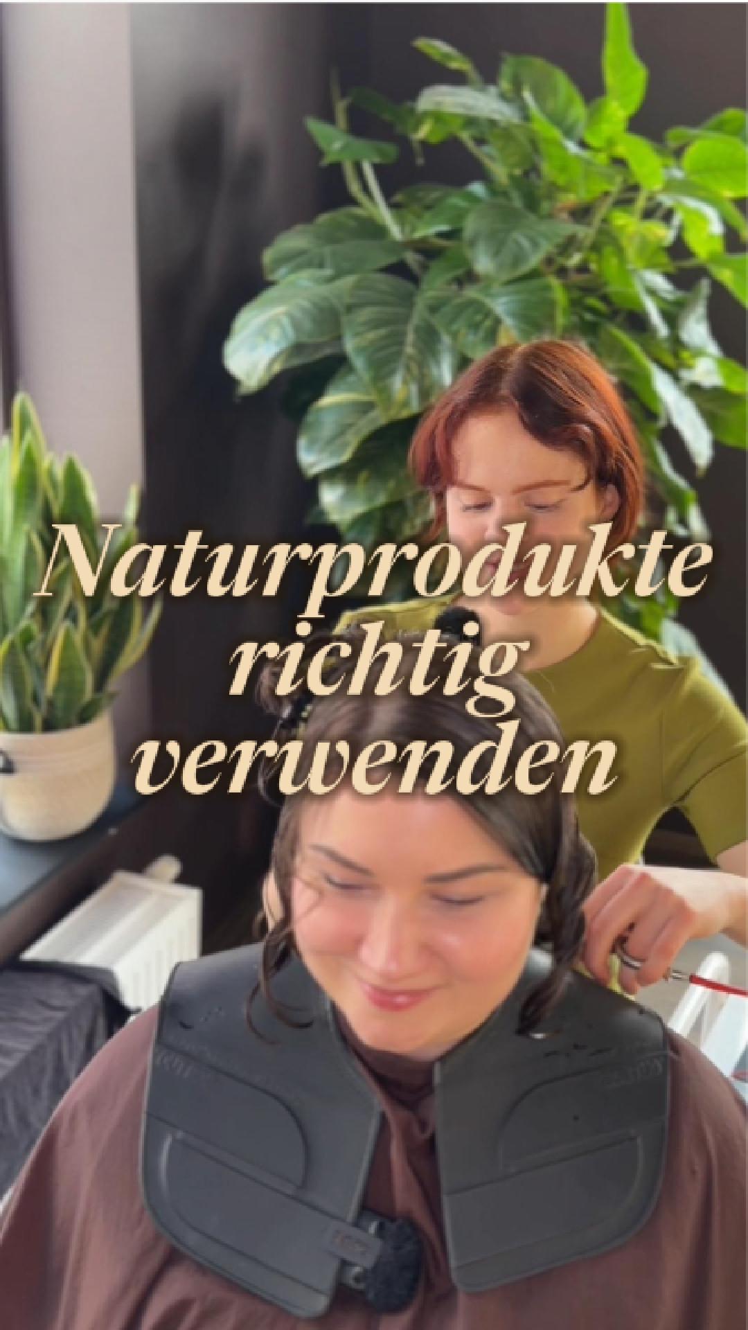 Unsere Exklusivwoche läuft noch bis zum 5.6.2026
Folgende Pakete stehen für dich bereit:
1. Reinigungsritual 🧖🏻♀️
Shampoo · Pflege · Gel
2. Definitionsritual 💁🏻♀️
Gel · Elixier · Serum
3. Veredelungsritual 🌱
Set + Pflanzen-Haarveredelung
4. Premiumritual ✨
Premium-Kurs · Set · Seidenhaarband ·
Pflanzen-Haarveredelung
Alle Infos auf lockenelite.at 🥰
#lockenelite #aktion #sale #lockenfriseur #lockenprodukt #wien