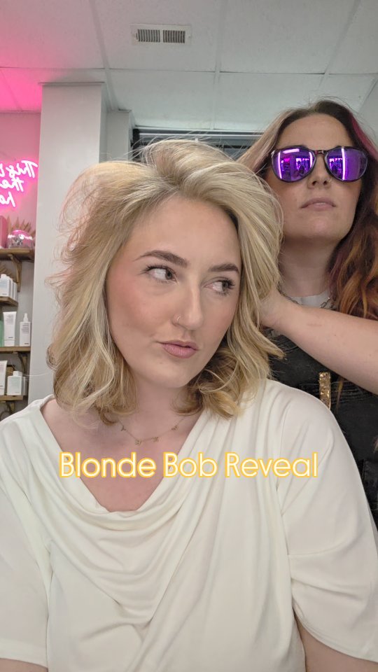When the clients understand👏 the 👏assignment 👏
I wish yall knew how long it takes to get a seamless transition like we did here!
Miss Mary, the star of the show, the icon, my Reels queen, is popping off with this Bob!
Obsessedd with everything about this😍
