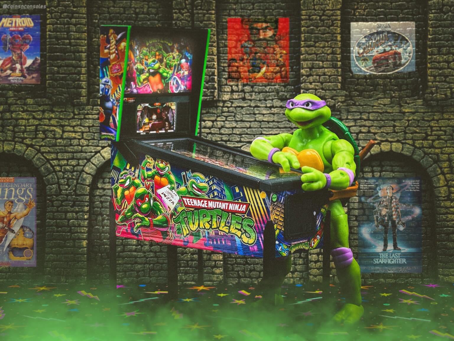 Donatello is loving the newest addition to the SewerCade from @bytesizedlegends! Check out their feed, and website to see their line of decorative 1:12 Arcade and Pinball replicas. These are perfect for action figure / toy photography and game room or office decor!
(*Swipe to see who dropped by for some pizza and a high score match!)
————————
#tmnt #teenagemutantninjaturtles #pinball #arcade #toyphotography