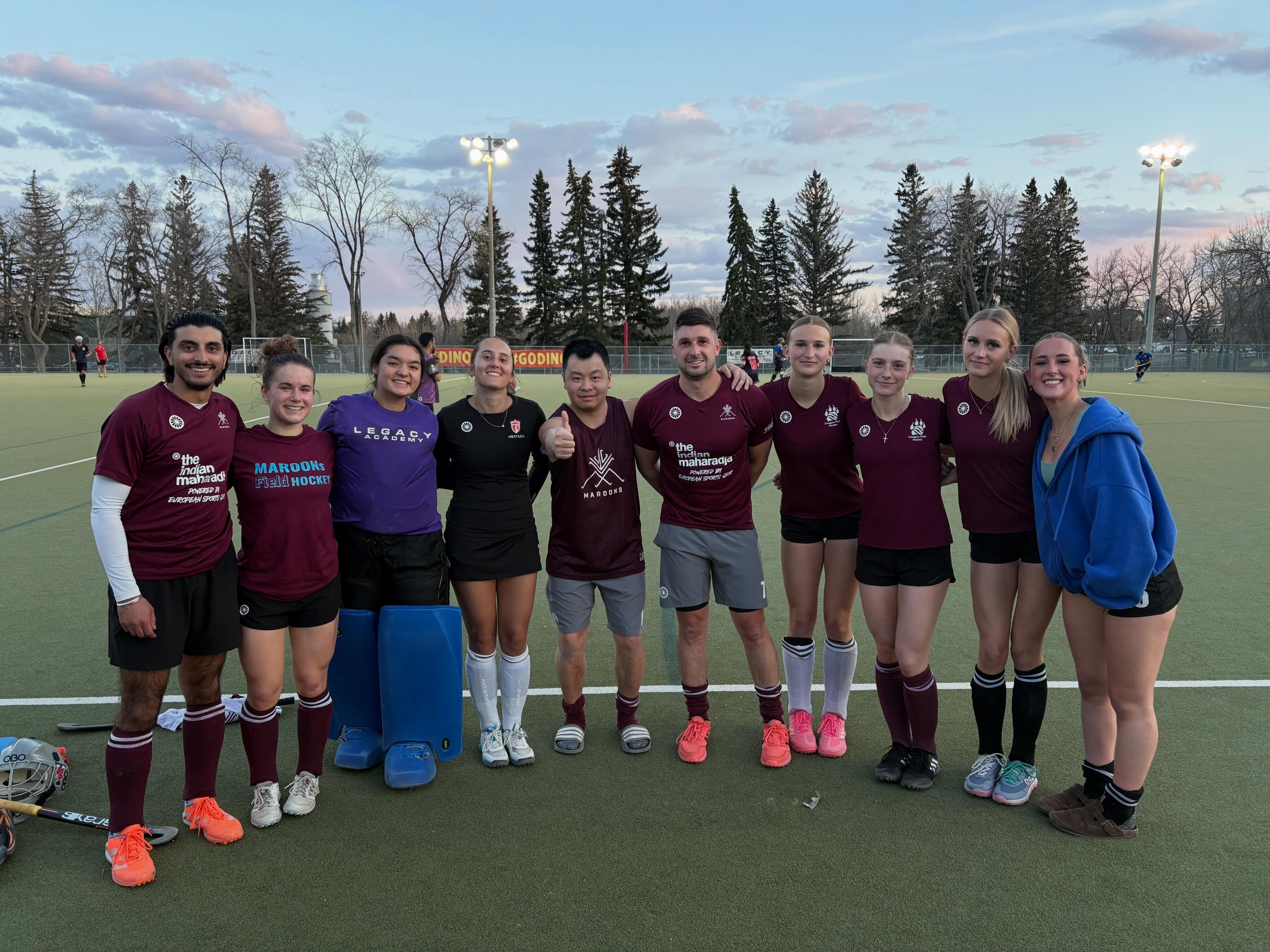 When your men’s league team is actually just all the players you’ve coached over the years… @maroonsfhc
#fieldhockey #yyc #welcometotheshow #amiold?