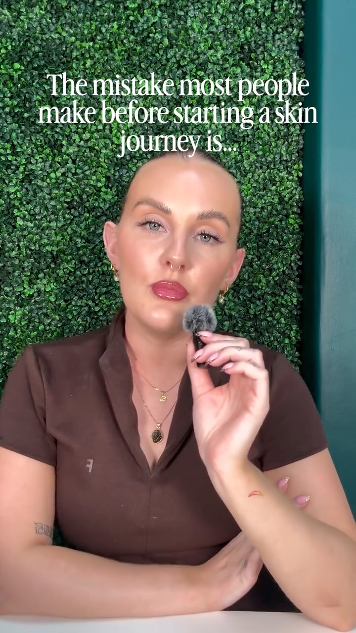 One of the biggest mistakes people make before starting a skin journey is wasting hundreds of pounds on products they were never guided properly on in the first place 🫠
More skincare does not automatically = better skin.
Because if nobody is looking at your skin properly, understanding your barrier, your lifestyle, your hormones, stress, sleep, diet and what’s actually triggering the problem… you’re just guessing 🤔
Your skin needs a strategy, not another random serum from TikTok ⚡️
DM me the word “ACNE” and I’ll send you my FREE acne e-book with the exact things you should be focusing on if you actually want long term clear skin 🩷