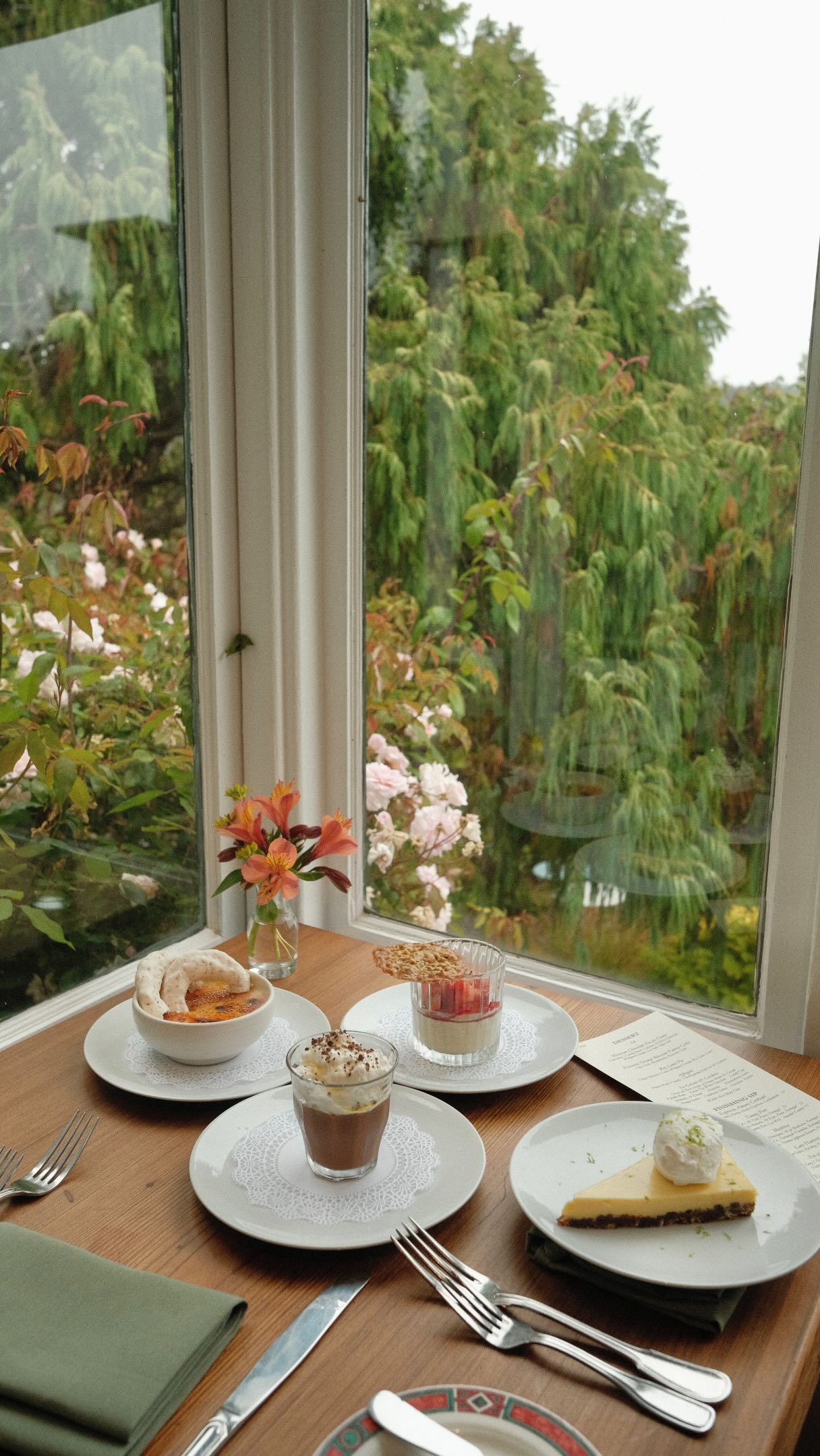 A new season of desserts at Cafe Beaujolais ✨
We’re thrilled to welcome Katy Jane as our new Pastry Chef. Inspired by local ingredients and the changing seasons, her desserts are now on the menu.
#DessertLovers #SomethingSweet #SeasonalFood #FarmToTable #Mendocino