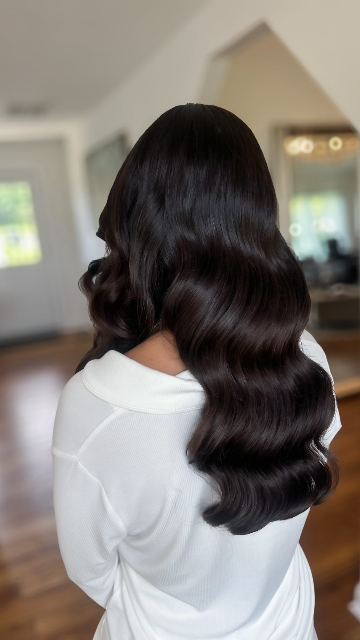 It's the glam for me. Hollywood waves today for Mallory's wedding hair at @rosewood_farms ✨
Makeup: @emilywildtmakeup
Hair: @alexandraweddingsco
@brushedbeautyllc_
@rosewood_farms