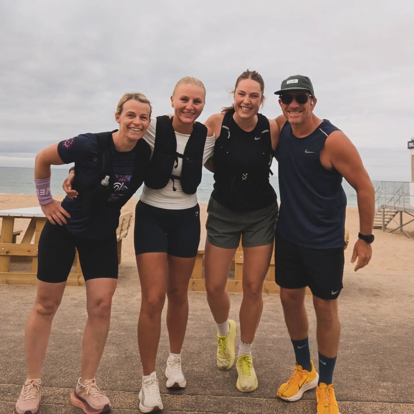 Find a group of people who like what you like and keep them close 🙌🏻☀️
.
Yes I'm into fitness but I'm more into fitness with friends.
.
If you fancy a community that will support you, message you, chat with you then come join my community in the brand new studio space opening in New Milton in July 🙌🏻🩷
.
NOT JUST A STUDIO but a group of like minded people getting sweaty alongside you. Goals.
.
#TRAINEDBYAGIRL