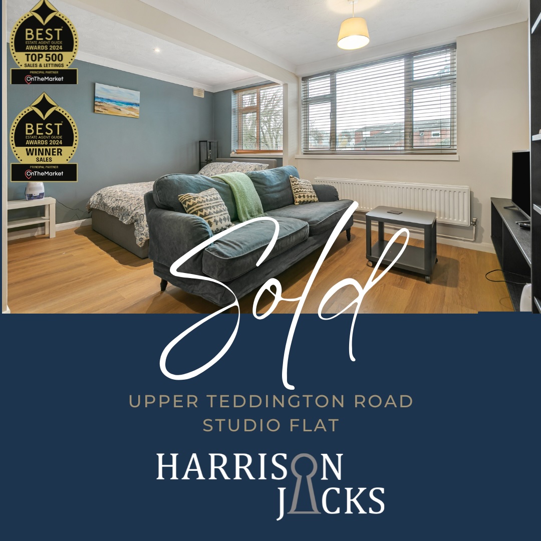π· SOLD π· SOLD π· SOLD π·
This property received lots of interest and two offers in total within 14 days of being listed.
We are looking forward to moving this property through to completion! π‘