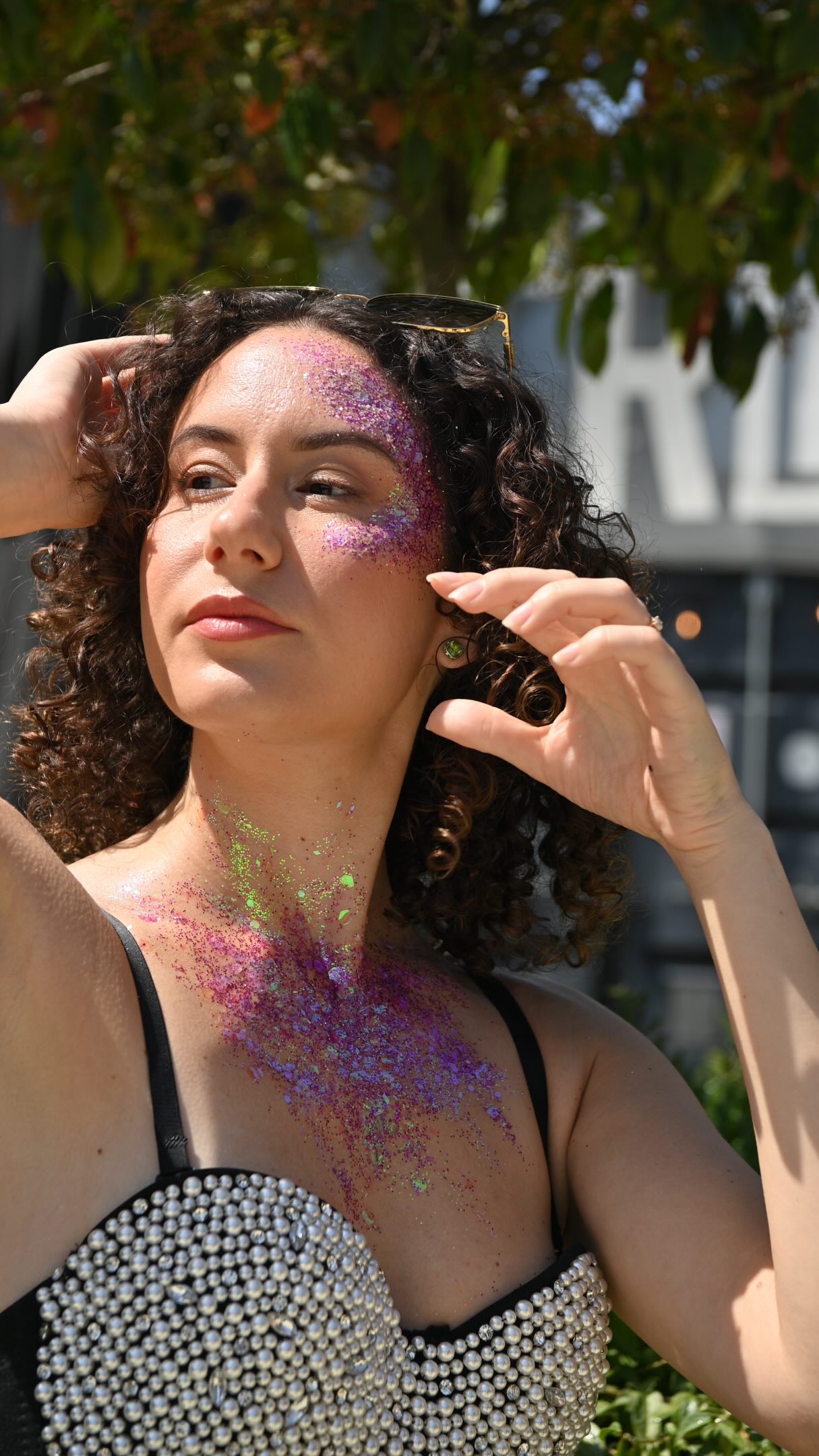 This shimmer >>>>
Proof that glitter is always the answer 🪩✨
#glitter #glittermakeup #glitterbox #ibiza #dance