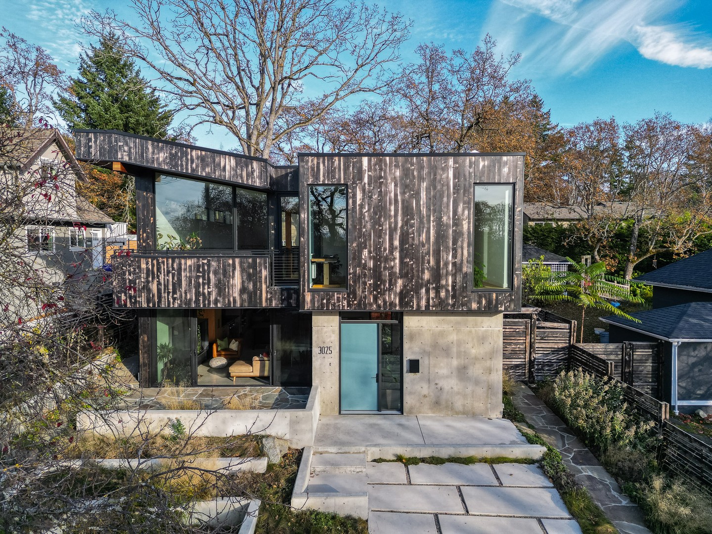 Clean lines. Modern architecture. Thoughtful details.
A pleasure to photograph this stunning custom home. Listing Realtor @mikegiordanorealtor
#photography #home #visuallyspeaking #photos #architecture