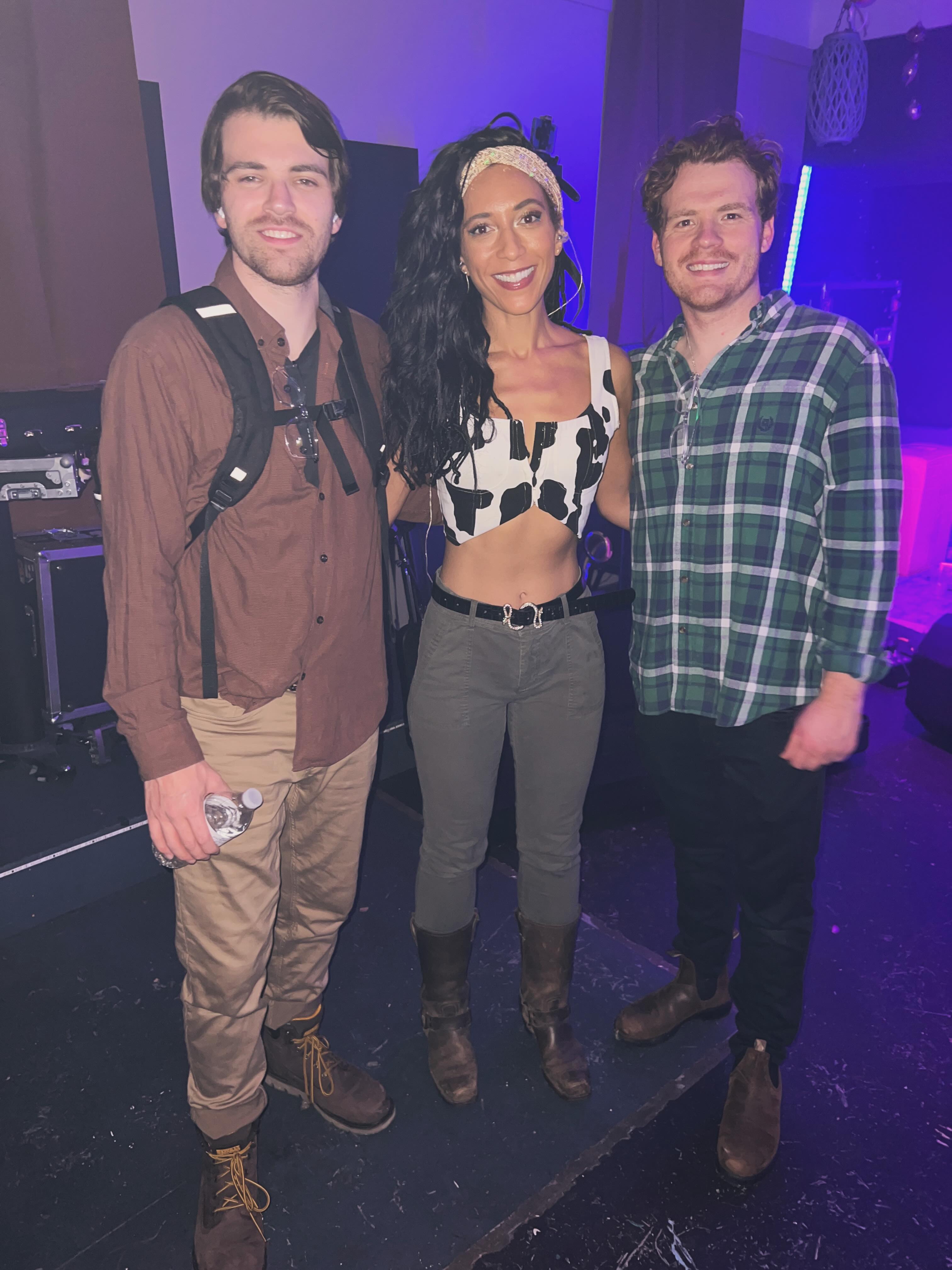 Reuniting this weekend with two of my souls brothers: Jacob @minizug + Alex Züg of @zugmusic for a special trio set. It’s been a bit since the last full band show. Kick your Saturday, June 6th evening off with us (Mikayla Lewis + The Fuse) at 7 pm @deeslounge615 as we open for the splendid @thegreghoy & The Boys on their Nashville tour stop. Tickets: $5 at the door & online. Link in bio ⚡️👽🌟 #fypage #foryou #fyp #livemusic #nashville