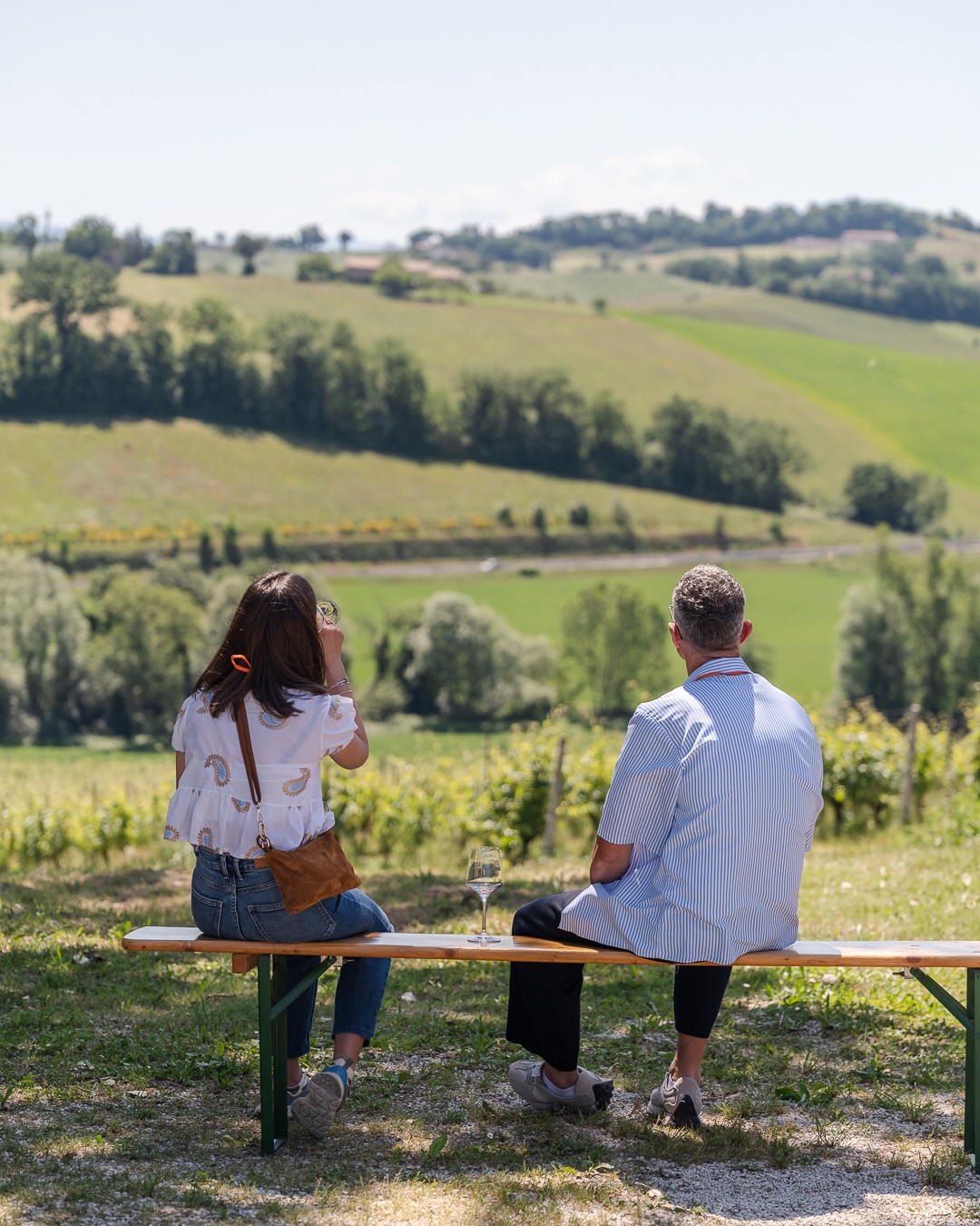 Oggi si concludono due bellissime giornate di Cantine Aperte 2026. Tra brindisi, sorrisi e momenti di condivisione, abbiamo celebrato ciò che ci unisce: la passione per il buon vino. 🍷✨
Due giorni intensi, ricchi di emozioni e incontri autentici, che porteremo con noi ben oltre questo weekend.
Today marks the end of two wonderful days of Cantine Aperte 2026. Among toasts, smiles, and shared moments, we celebrated what brings us together: a passion for great wine. 🍷✨
Two unforgettable days filled with genuine connections and lasting memories that will stay with us long after this weekend has come to an end.
#cantineaperte2026 #borgopaglianetto #verdicchiodimatelica