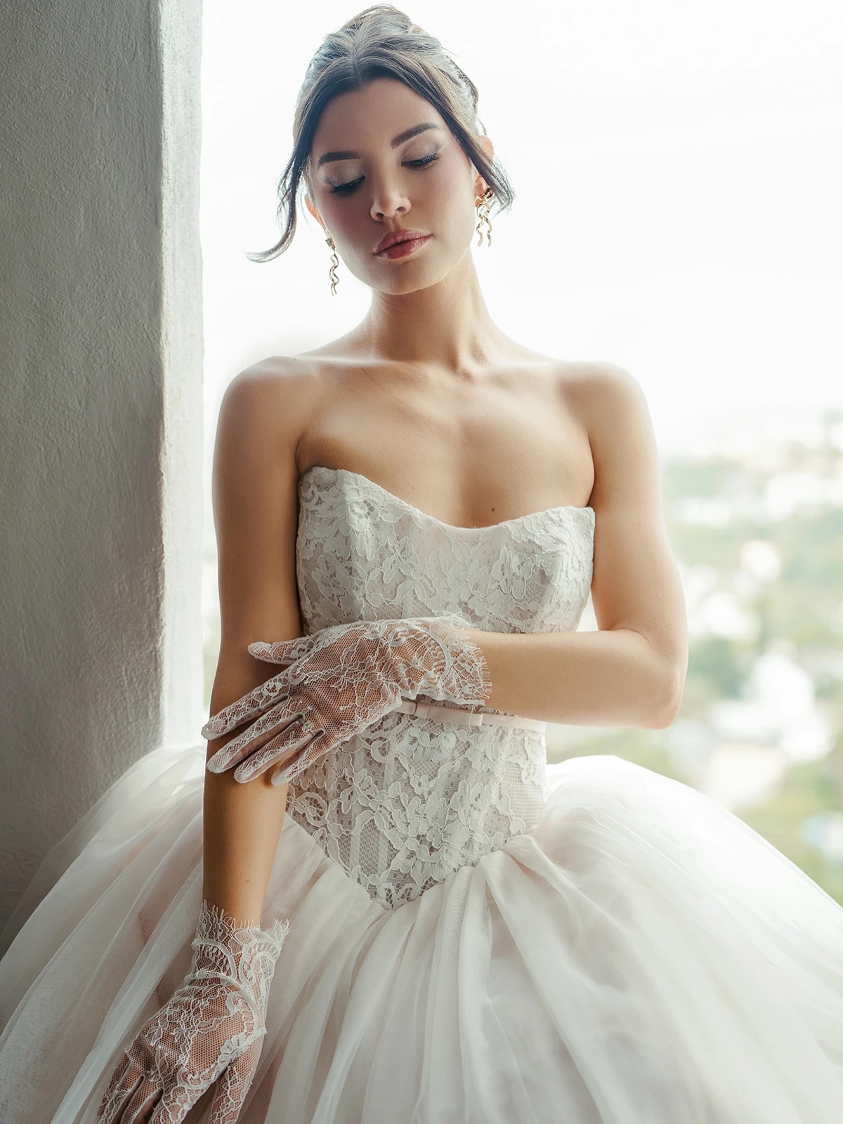 How beautiful is our new arrival from @missstellayork
If you want a dress with drama and elegance look no further 🤍
Want to book an appointment? 💕
Visit our website & book online | Website link in bio
📍Bedfordshire
@piperandevebridal
www.piperandeve.co.uk
#ballgownweddingdress #stellayork #laceweddingdresses #bedfordshirewedding