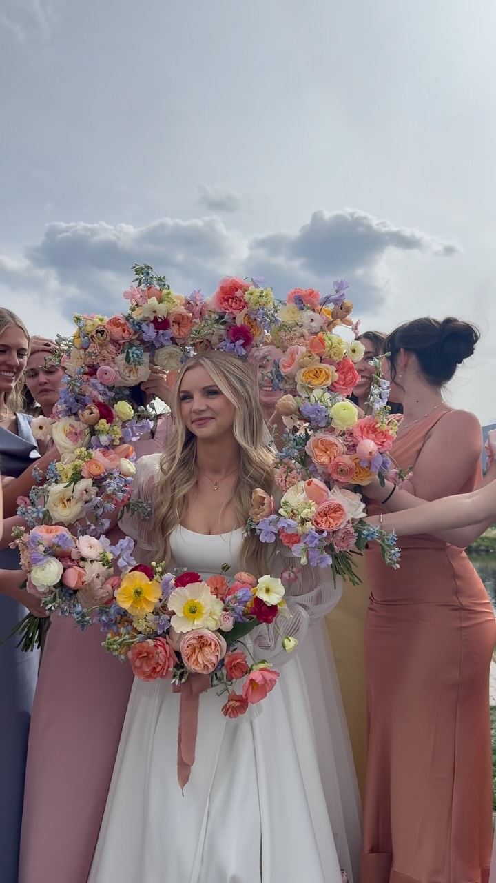 Because I’m obsessed with the whole process of my job!! @whitswalker had the most magical day and I was just blessed to be a small part of it. Wishing and praying to do it all again soon 😍🌿🩰🌸