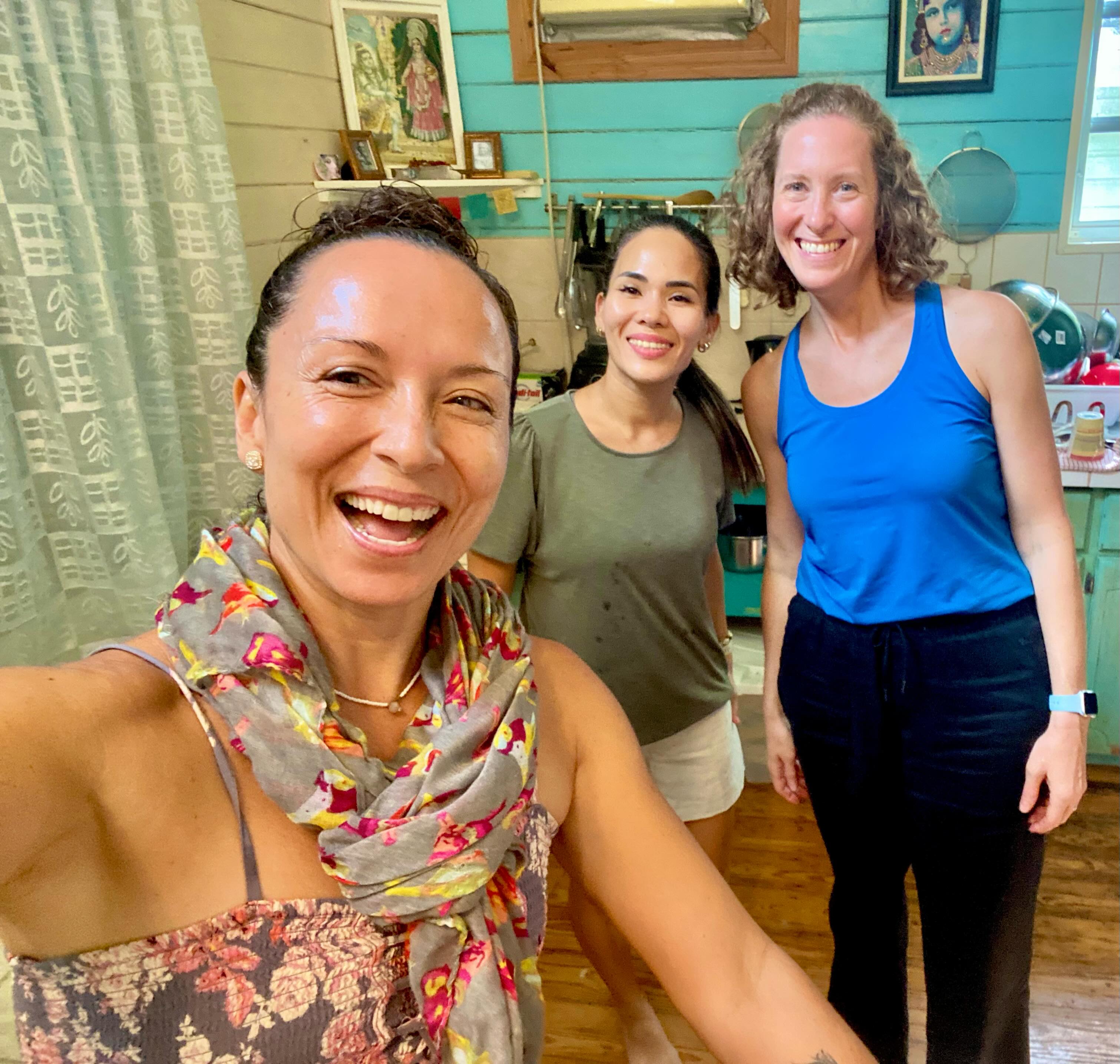 So grateful to have these 2 incredible women quickly becoming a strong part of Team GLO.
Intelligent, dedicated, enthusiastic, passionate, and creative, they share a deep commitment to using food as medicine to support healing and transformation.
They have now completed GLO Food as Medicine Level 1 and Level 2 in Nicaragua, and Level 3 in the Bahamas!
With a strong foundation in therapeutic nutrition and culinary application, they are well equipped to create individualized food strategies that support healing, balance, and long-term wellness. It is an honor to watch them learn, grow, and GLO. ✨🌿
(Next GLO Food As Medicine Courses Level 1 & 2 back to back are in Nicaragua July 16-30) 👩🍳🧬
#foodasmedicine
#culinarywellness
#epigenetics
#teamGLO