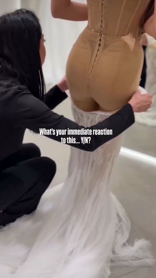 Be honest, body sculpting bridal, Y or N?
@coralconfortti_bridal