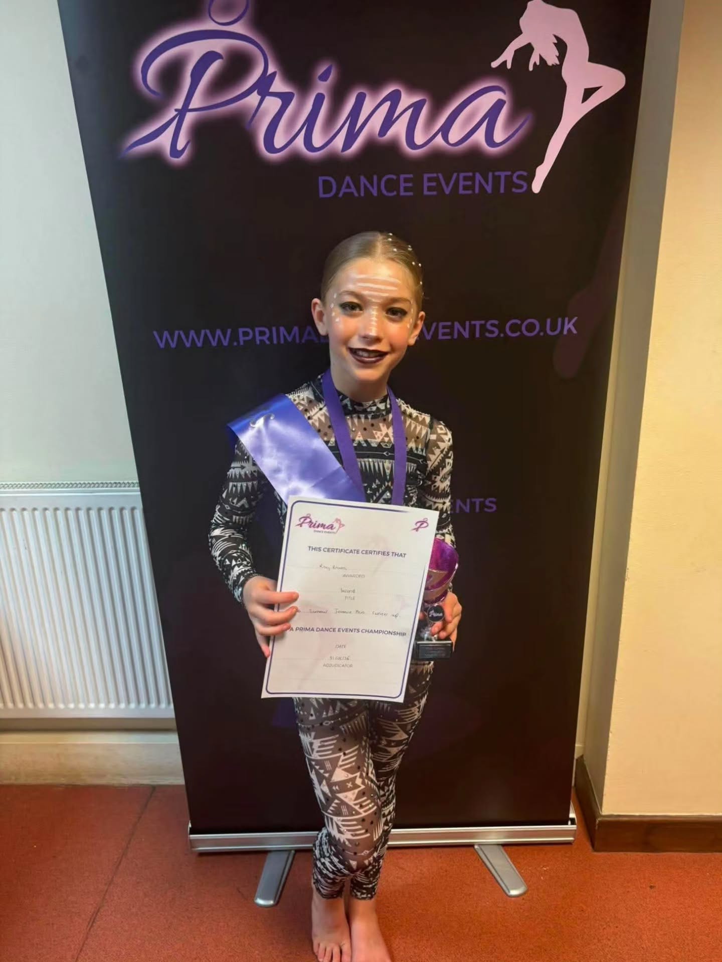 ✨️💜 Prima Champs 💜✨️
Huge congratulations to Riley Brooks who had a fantastic day at @primadanceevents Summer Championships today ✨️
Juvenile Acro - 2nd Place Runner Up Champion
Juvenile Tap - 5th
Juvenile Lyrical - 6th
Juvenile Song & Dance - 6th
We are so proud of you Riley, what a wonderful start to your Champs experience 🌟❤️
@releve_riley
#lmpa #lisamarieperformingarts #Champs #Prima #proud