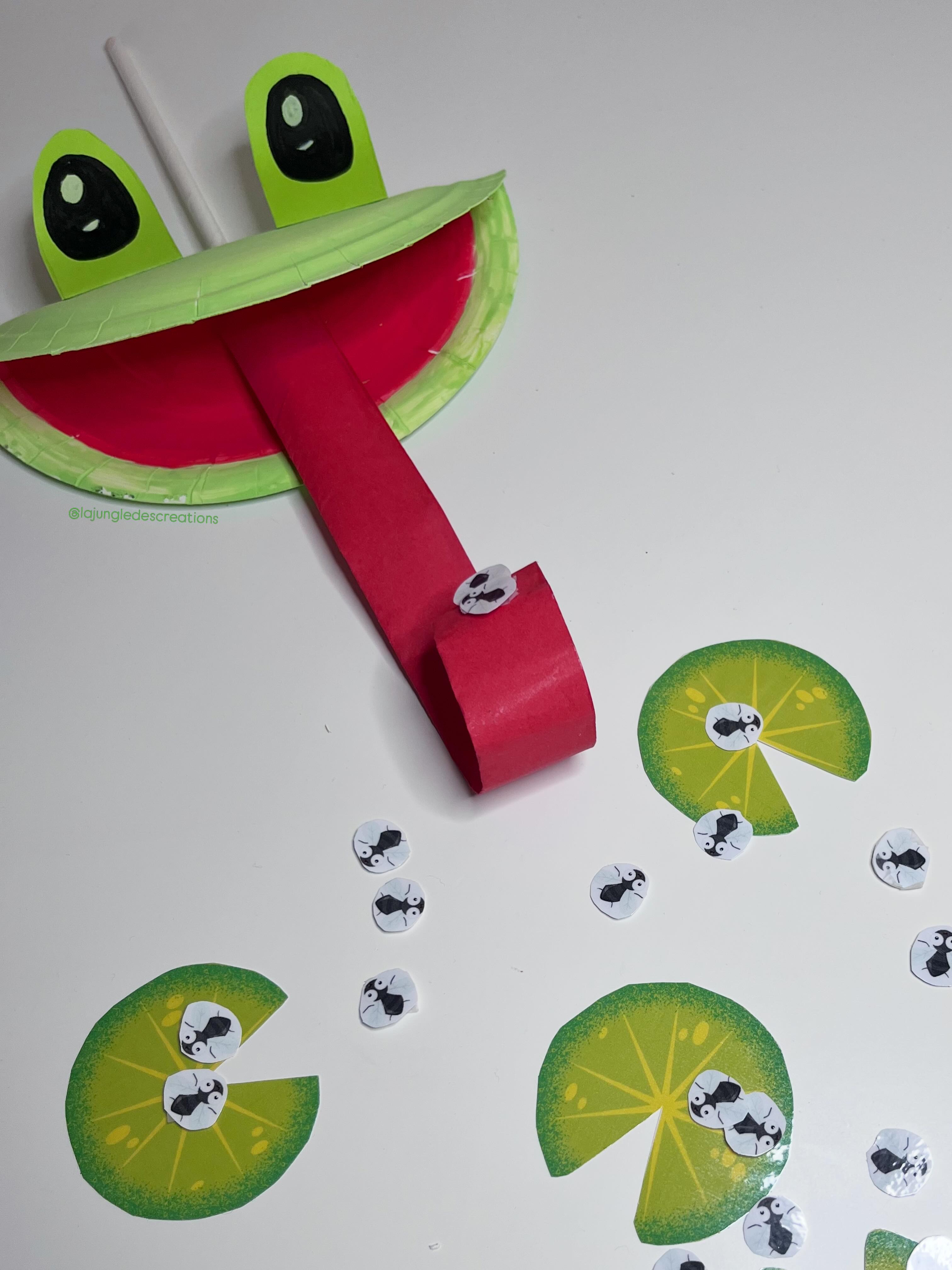 🇬🇧DIY – The Big Mouth Frog Fly Catcher 🐸🪰
This fun craft made the kids laugh so much: a big mouth frog with a tongue that rolls out when you blow into a straw… to catch tiny magnetic flies
Crafting and interactive play in one activity — perfect for creative afternoon with kids.
Materials:
- Paper plate
- Green & red paint*
- Green, white and red paper
- Straw
- Black marker
- Small magnet
- Glue *
- Scissors
- Metal paper clips
The main steps are in the carousel
And for the full step-by-step tutorial, head to my website (link in bio)
👉 Team hungry frog 🐸 or sneaky little flies 🪰?
—
🇫🇷 DIY – La grenouille à grande bouche attrape-mouches
Voici une activité qui a fait énormément rire les enfants : une grenouille à grande bouche dont la langue se déroule lorsqu’on souffle dans une paille… pour attraper de petites mouches magnétiques.
Entre peinture, découpage et jeu, cette activité est parfaite pour mêler créativité et amusement.
Matériel :
- Assiette en carton
- Peinture verte et rouge
- Papiers rouge, vert et blanc *
- Paille
- Marqueur noir
- Petit aimant
- Colle *
- Ciseaux
- Trombone
Les grandes étapes sont à découvrir dans le carrousel
Et pour le tutoriel détaillé pas à pas, rendez-vous sur mon site (lien en bio)
👉 Team grenouille gloutonne 🐸 ou team petites mouches malignes 🪰 ?
—
* produits offerts par @cleopatre_collesetcouleurs (collaboration commerciale non-rémunérée)
—
#grenouilleagrandebouche #craftfrog #kidscraftideas #paperplatecrafts #springplay