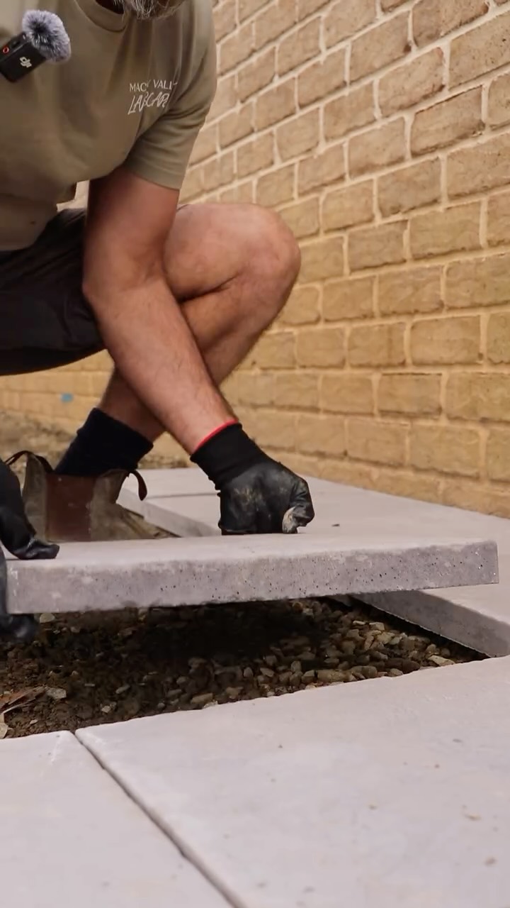 🌿 Got a backyard project you’ve been putting off?
A retaining wall, entertaining area, garden makeover, new paving or decking? Winter is one of the best times to get the work done, so your outdoor space is ready to enjoy when spring and summer roll around.
Start planning now, thank yourself later 👌🏼
#MacleayValleyLandscapes #WinterLandscaping #BackyardUpgrade #OutdoorSpaces #LandscapeConstruction