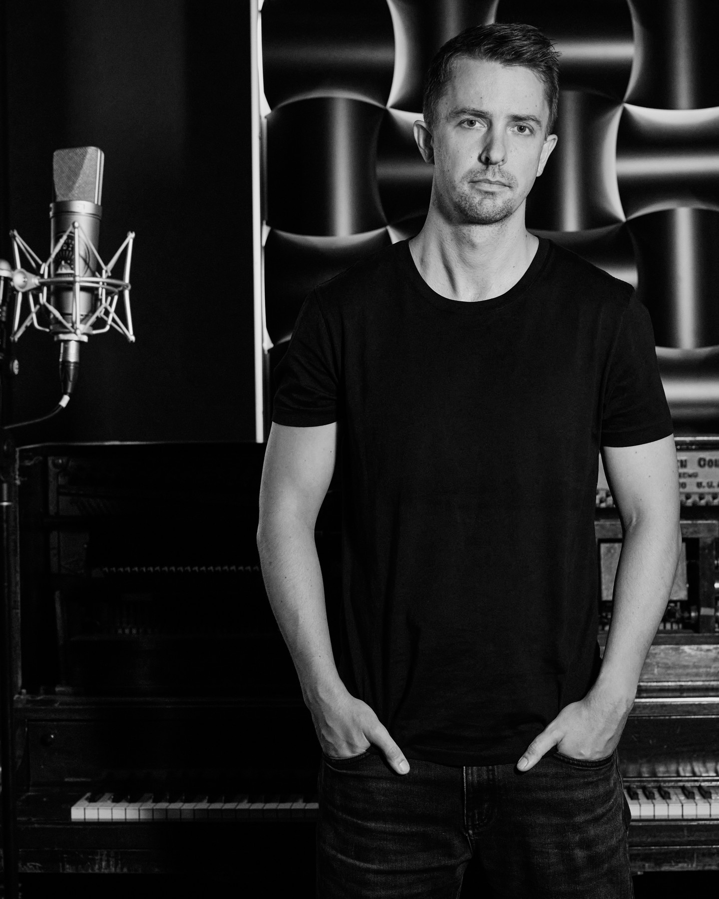 🎶 We recently had the pleasure of creating a PR catalogue of imagery for an incredibly talented singer-songwriter. Studio portraits, lifestyle imagery, Sydney Harbour backdrops, and a recording studio session — all captured in one incredible afternoon.
We'll let his words do the talking: "I had a very positive experience. Both the quality of the day and photos was extremely high. Very much recommend. The team makes you feel very comfortable and the day flows smoothly." ⭐⭐⭐⭐⭐
This is exactly why we do what we do. 🤍 If you're a musician, performer, or creative looking to build a portfolio that truly captures your artistry and personality, we'd love to hear from you. Our VIP Experience is fully tailored to you — your locations, your style, your story.
Let's create something cool together. 👇
🔗 Link in bio to explore our VIP experience. #SingerSongwriter #MusicianPhotography #VIPExperience #SydneyPhotographer #AliseBlackStudios #MusicPortfolio #ForbesStreetStudios #PerformerPortfolio #CreativePortfolio