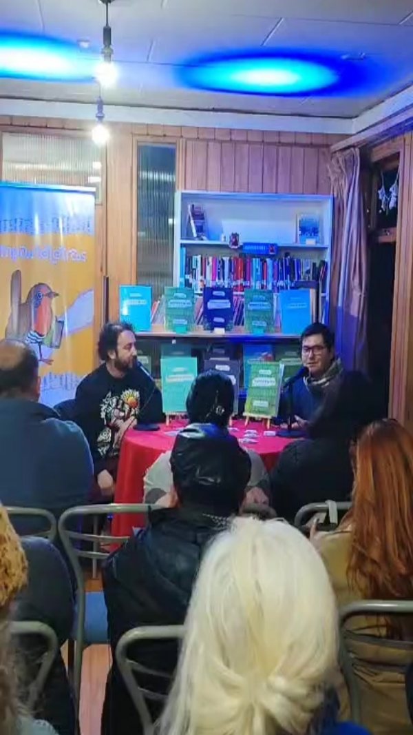 Lanzamiento de Patrimonio a tu Pinta Vol. 3 (Calbuco) en la Biblioteca Pública @biblioteca.calbuco