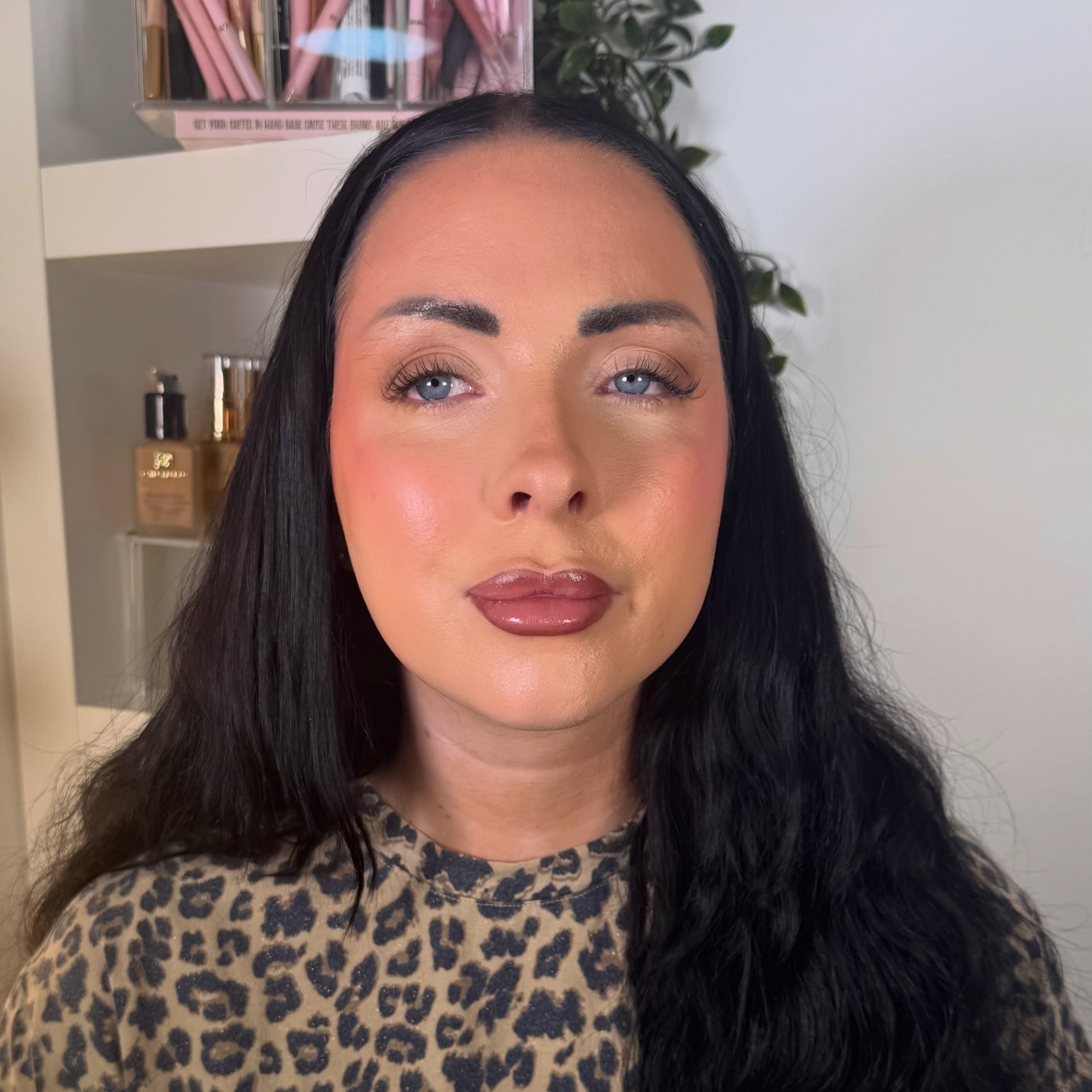 Light touch glam with a little extra definition on the lips ✨
📲 Tap the "book now" tab on my profile to secure your appointment
💌 Bridal enquiries - livhaleymakeup@outlook.com
#makeupinsporation #southwalesmua #southwalesmakeup #cwmbranmua #cwmbranmakeupartist