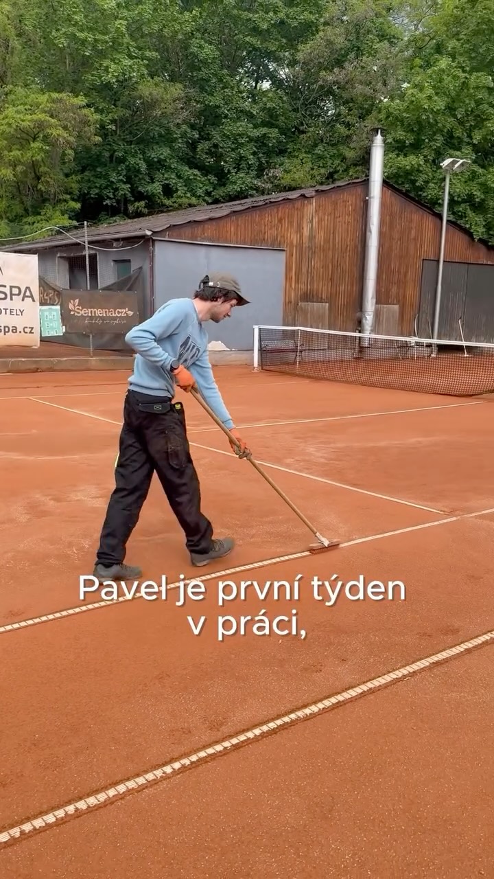 Mít možnost pracovat a být užitečný znamená pro lidi s hendikepem často víc, než si umíme představit. Dává to pocit jistoty, sebevědomí a hlavně obyčejné radosti z toho, že člověk někam patří a jeho práce má smysl. 💜Se správnou podporou, pochopením a lidským přístupem ale dokážou neuvěřitelné věci. 🫶Často rostou, překvapují a ukazují, že hranice jsou úplně jinde, než jsme si mysleli.✨
A někdy stačí jen dát příležitost.
Jste zaměstnavatel a právě o takové příležitosti přemýšlíte? 👉Ozvěte se nám.