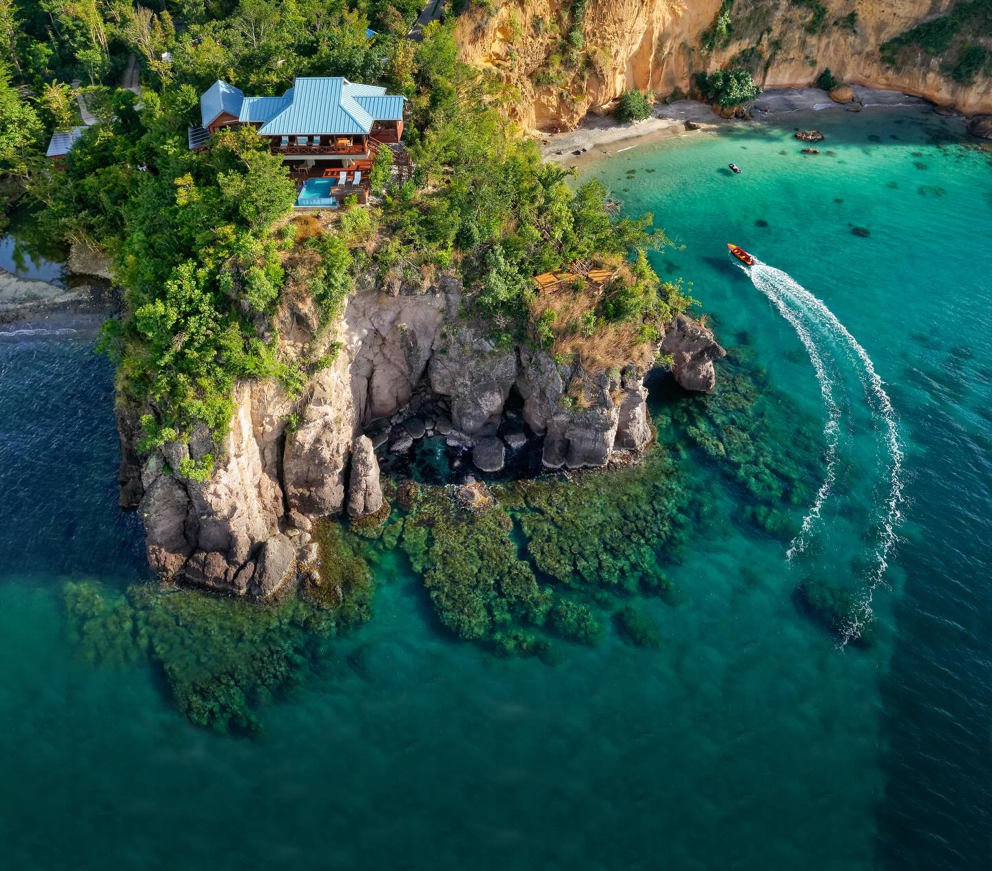 Untouched rainforests, volcanic landscapes, waterfalls, and natural hot springs. In Dominica, nature takes center stage. At Secret Bay, secluded villas and personalized service create an extraordinary escape on one of the Caribbean’s most remarkable islands. Here, far from the well-trodden tourist path, travelers are rewarded with a profound connection to wild beauty, where adventure and the rhythm of island life restore the soul.
#dominica #caribbeantravel #adventuretravel #secretbay
