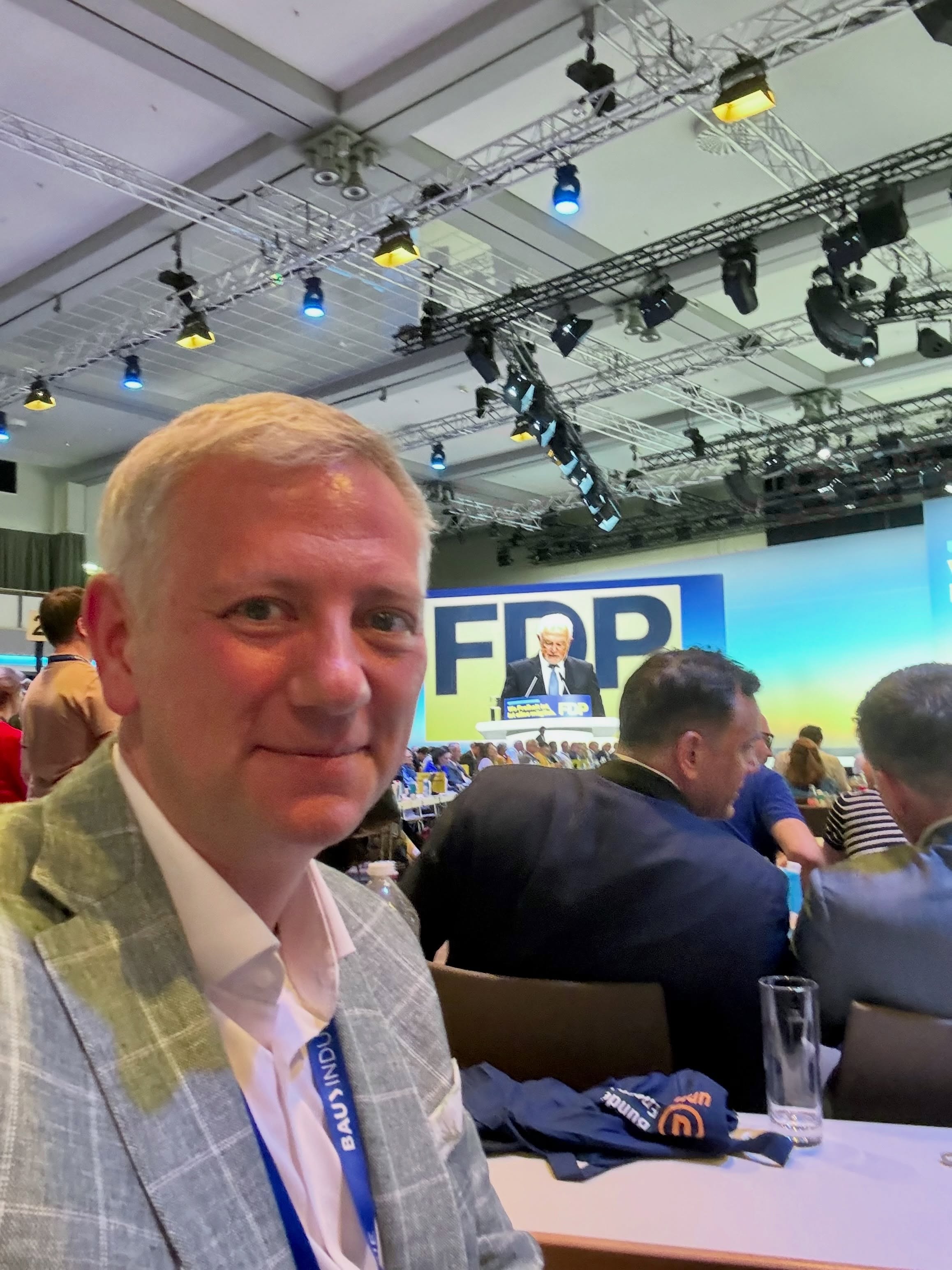 Der Bundesparteitag der @fdp in Berlin sorgt für Ausbruchstimmung. Mit @kubickiwo haben wir nun einen neuen Bundesvorsitzenden mit klarer Haltung und Sprache, der viele Menschen in unserem Land von der liberalen Idee begeistern kann. Nun muss unsere Partei mit aller Kraft daran arbeiten, wieder gemeinsam erfolgreich zu sein.