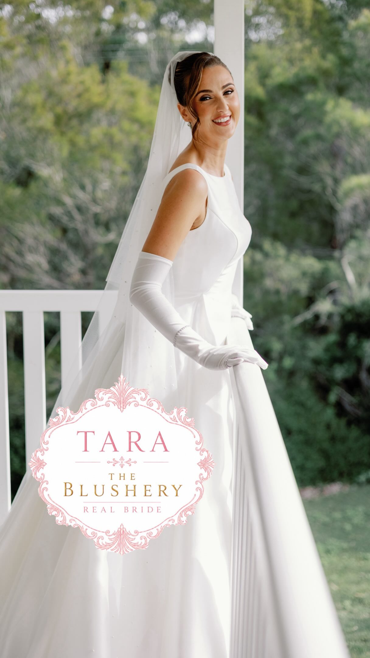 Tara had a custom made dress by us. A beautiful mikado boat neck gown finished with covered buttons and a low back.
Congratulations Tara! It was an honour to dress you 🤍✨
