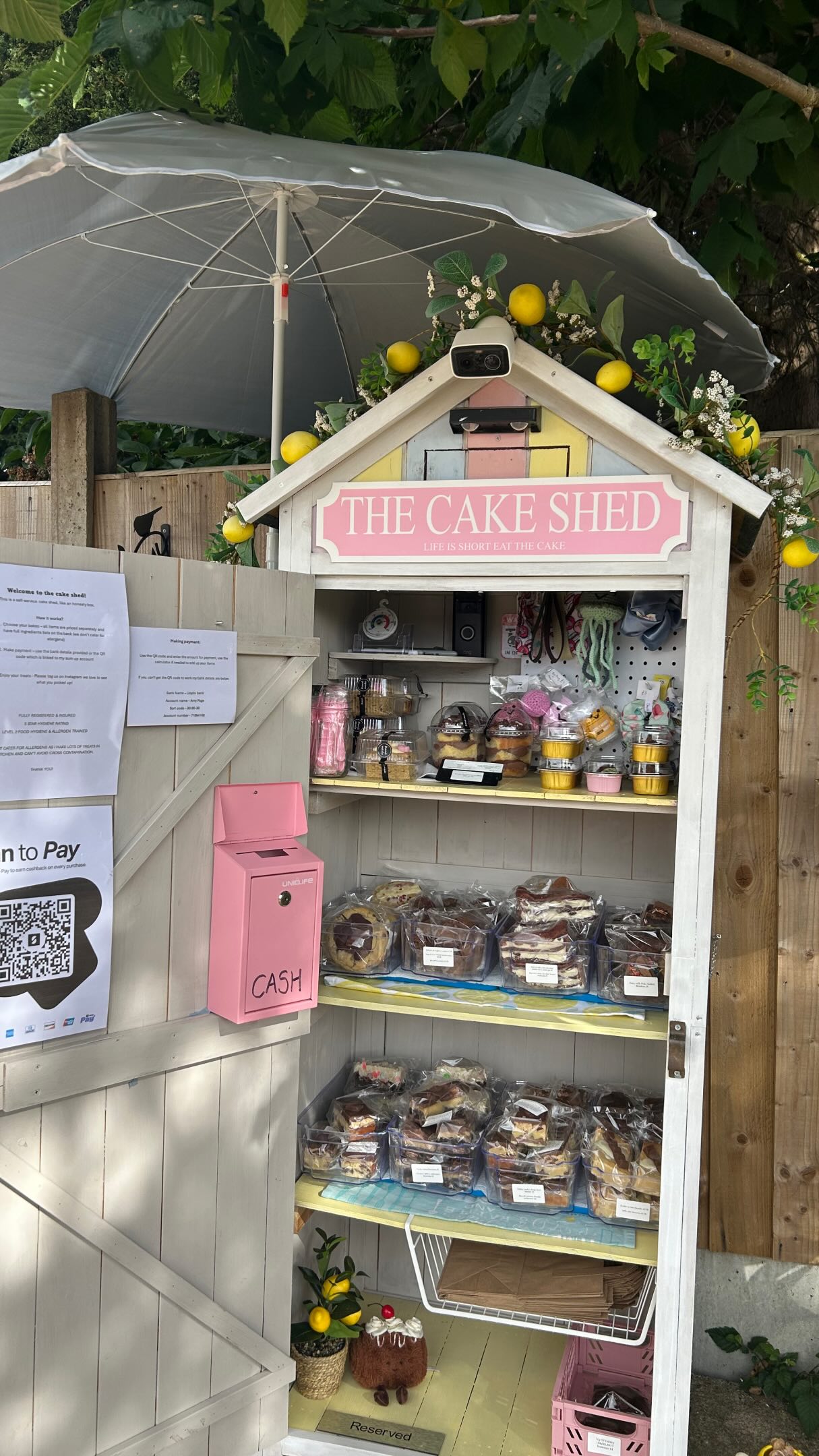 AYLESBURY CAKE SHED 2.0🍰🍫🧁NOW OPEN
Find us:
15 Rembrandt End, Aylesbury, Hp198sl
We’re by Haydon Hill park
Open every Friday & Sundays 10am-8pm
We work on a self service basis like an honesty box, simply choose your treats, pay & be sure to tag us! 🤤
All the details you need can be found in the shed, payment is via bank transfer or scanning the QR code.
The menu is posted every week to my stories & saved to the cake shed info highlight!
All merchandise is made by @jules_crafts_
Follow us on insta for updates about stock levels or holidays @sweetthingsbyamy 💗
5 ⭐️ hygiene rating
Registered & insured
Do not cater for allergens due to cross contamination
Please tag us we love to see what you picked up!
Amz 😊
#cakeshed #cakesheds #aylesbury #bucks #buckinghamshire