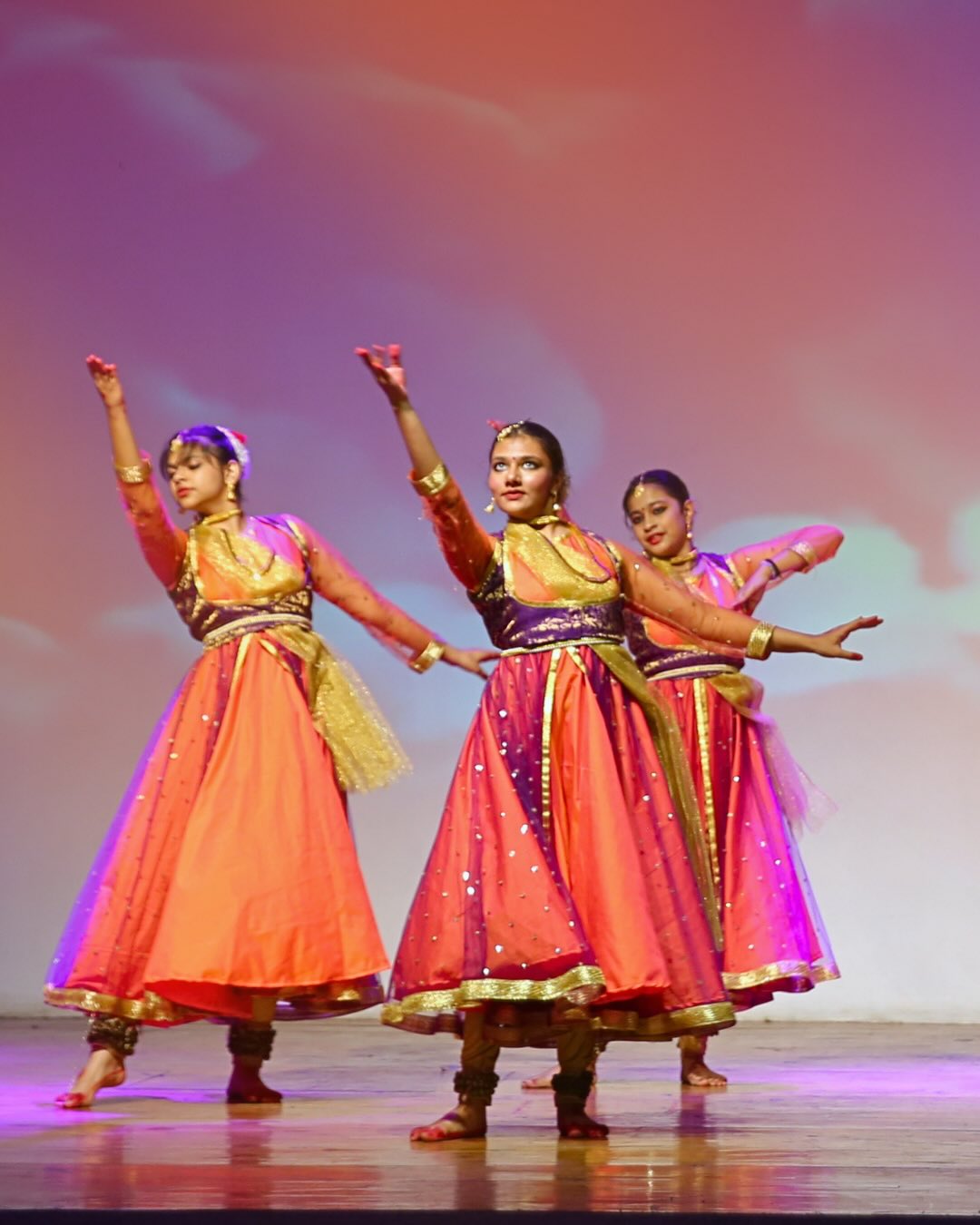 From the 9th to the 15th of May, Mount Carmel School Dwarka became a canvas — for music, movement, colour, and courage. Students from across Dwarka stepped onto our stage and gave us something to remember.
🎼 Indian classical ragas and Western choral harmonies filled our auditorium with warmth and skill.
💃 Folk, contemporary, and K-pop performances brought energy, storytelling, and sheer joy to every corner of the stage.
🎨 Charcoal sketches and Cubist paintings showed us how differently — and beautifully — young minds see the world.
What made Sight & Sound Fourth Edition special wasn’t just the talent on display. It was the weeks of practice behind every performance, the mentors who pushed their students further, and the students who showed up and gave it everything.
To every participating school, performer, judge, and mentor — thank you for being part of this. ❤️
Here’s to the music that stayed with us, the art that made us pause, and the students who reminded us why we do this.
#SightAndSound #MountCarmelSchool #ArtBeyondLimits #StudentTalent #PerformingArts InterschoolCompetition DelhiSchools