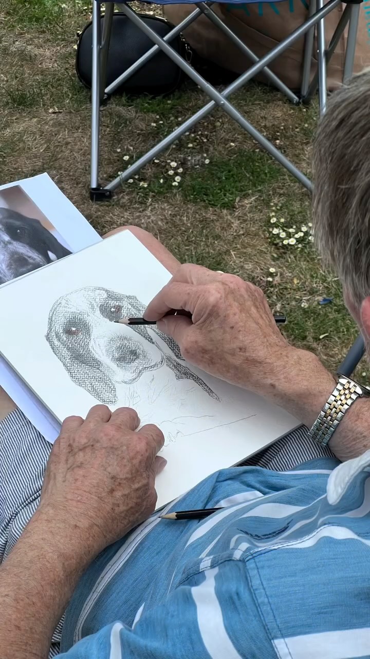 A beautiful day of creativity at Whitstable Castle ๐จโจ
Pop down and visit these talented artists in the Castle grounds today. So lovely to spend the day surrounded by good company, and plenty of inspiration. Thank you to Herne Bay Art Group.