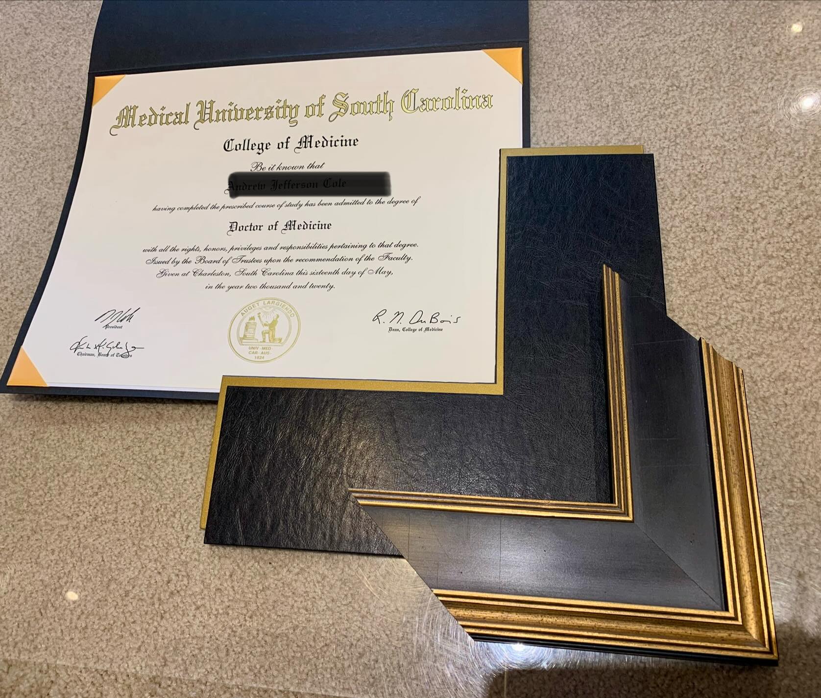 🎓Congratulations to all of the recent graduates!!
🎓 Soon many of you will receive your actual diplomas in the mail. Please don’t make the mistake of putting it in a cheap frame that doesn’t have conservation materials. This will ruin your diploma. You have put so much time and effort into earning your degree. Bring it in to Island Expressions and let us help you design custom framing that will last a lifetime!
➡️Swipe to the last picture to see what happens if you don’t frame your diploma properly…
#danielisland #thecitadel #collegeofcharleston #clemsonuniversity
#usc