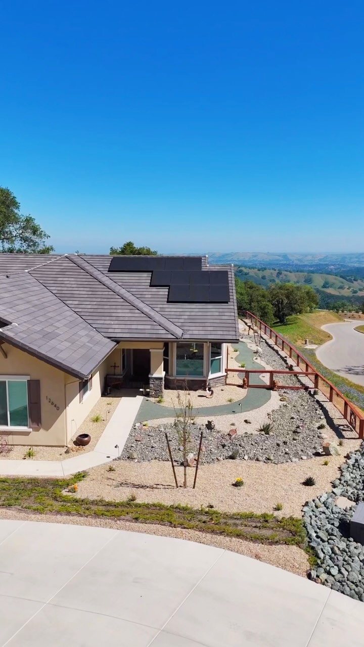 From raw earth to relaxation🪻 #landscaping #slolandscaping #slocounty #oakridgeestates #harttoheartlandscaping