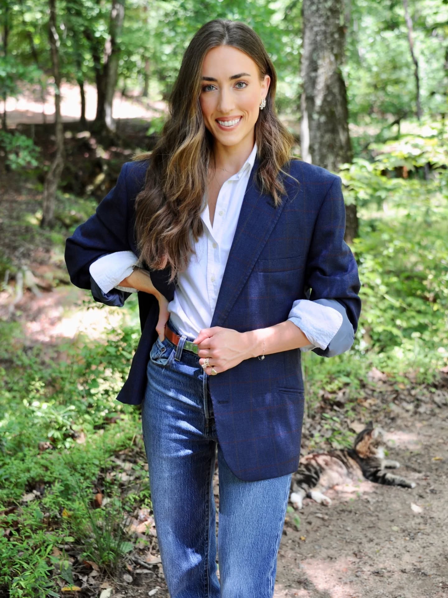 Last week I picked up Papa's sport coat I had tailored for me to wear. I wrote a little about the jacket and about Papa you can read using the link below❤️
@tomjamesclothing
https://www.cbwdesignllc.com/post/reminders-of-papa