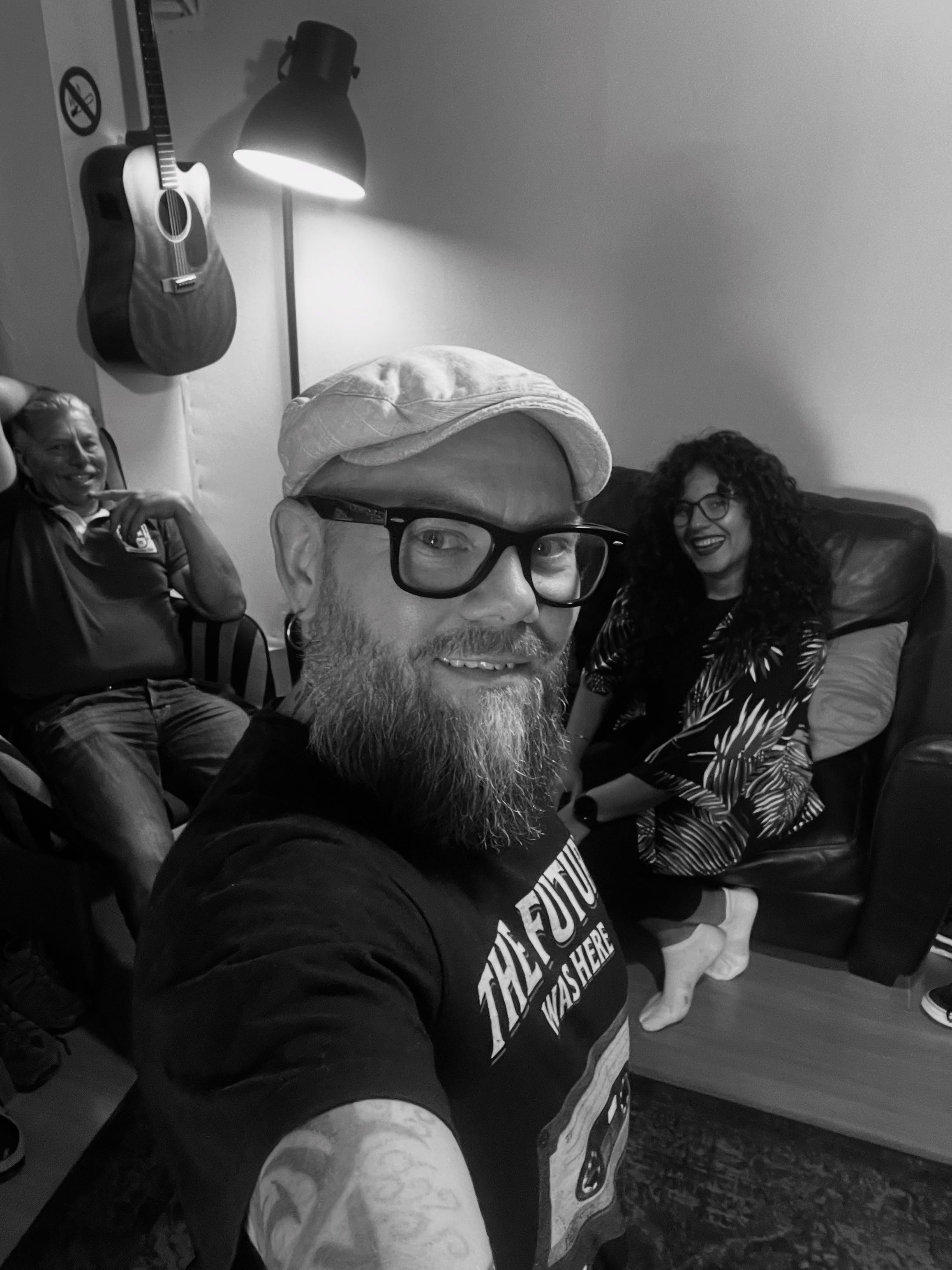 It’s been a busy week. We’ve done VO’s on TV, recorded podcast, recorded songs and of course mixed a lot of good music. New productions and new things will start next week…
#recording #recordingstudio #musicproducer #audioengineering #