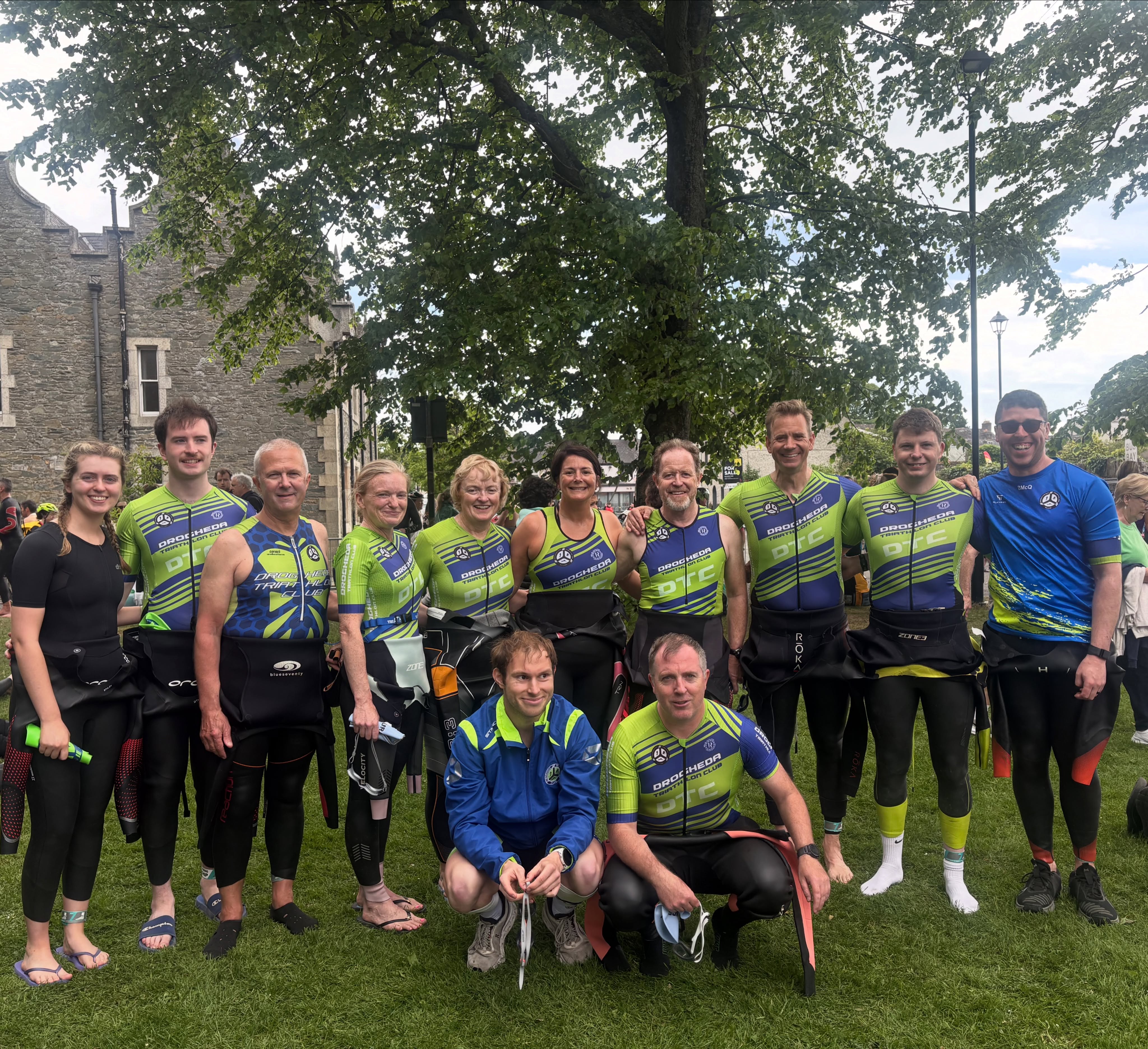 A great club turn out at @triathyireland yesterday, there are some key individuals missing from these photos (more pictures to come!!) and while the day didn’t quite go to plan for some of you, you gave it your best!
Well done to some of our New2Tri members who took on their very first official race yesterday:
Noreen Devitt
Niamh Farrelly
Dylan Winters
Special shout-out to the following members on their efforts in the Sprint Distance:
🥇AG for Martin Victory
🥈AG for Claire Whelehan
🥉AG for Edel Victory